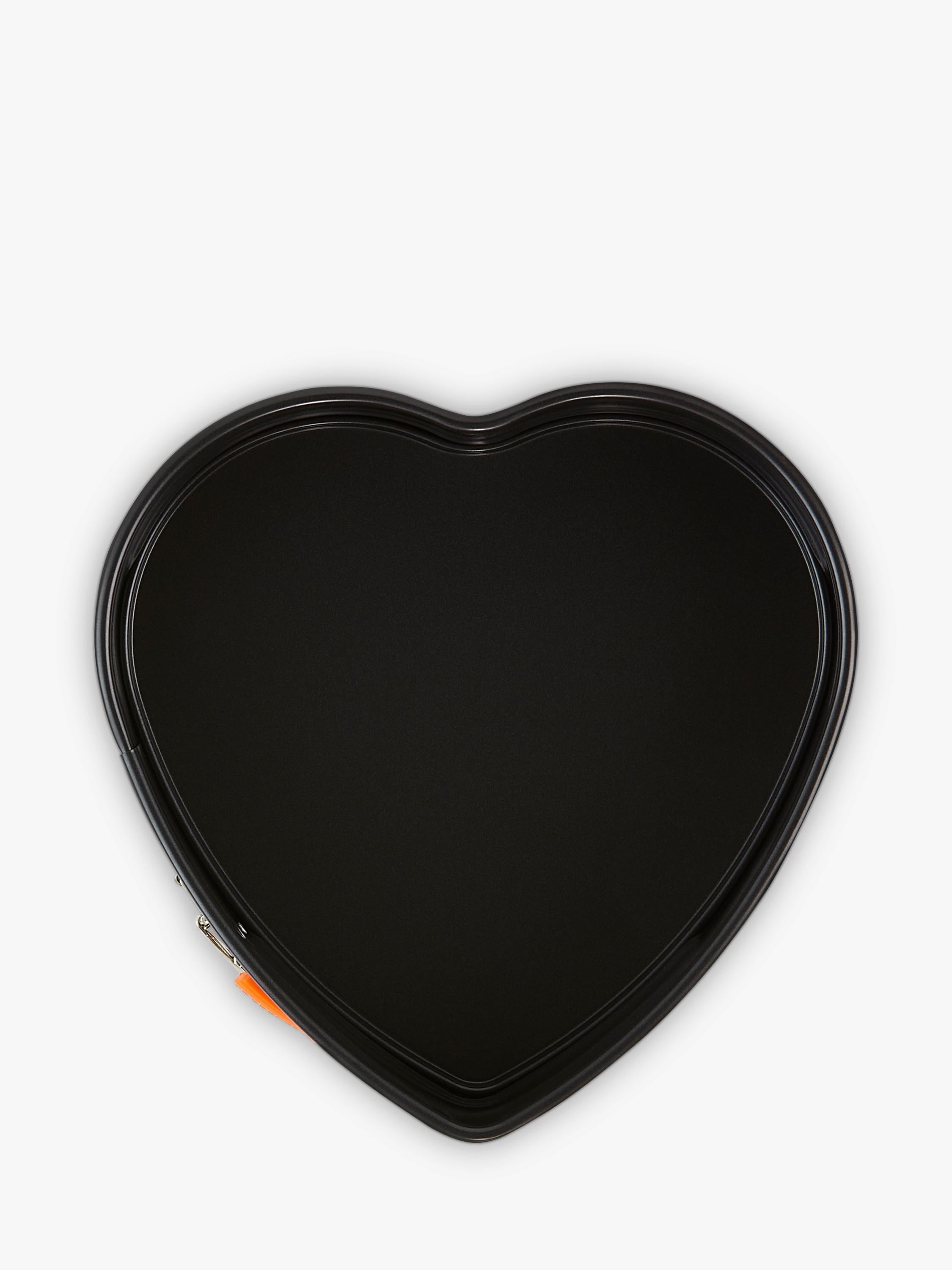 Le Creuset heart springform cake tin 25cm, UK version