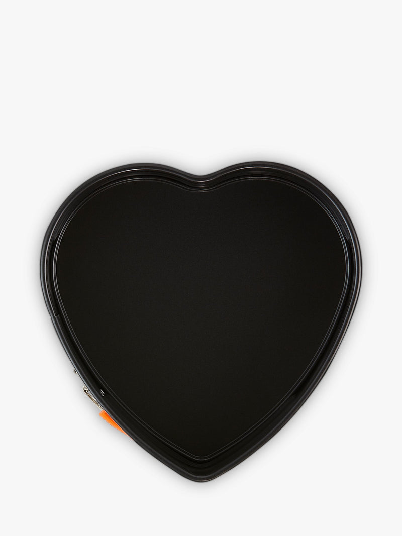 Le Creuset heart springform cake tin 25cm, UK version