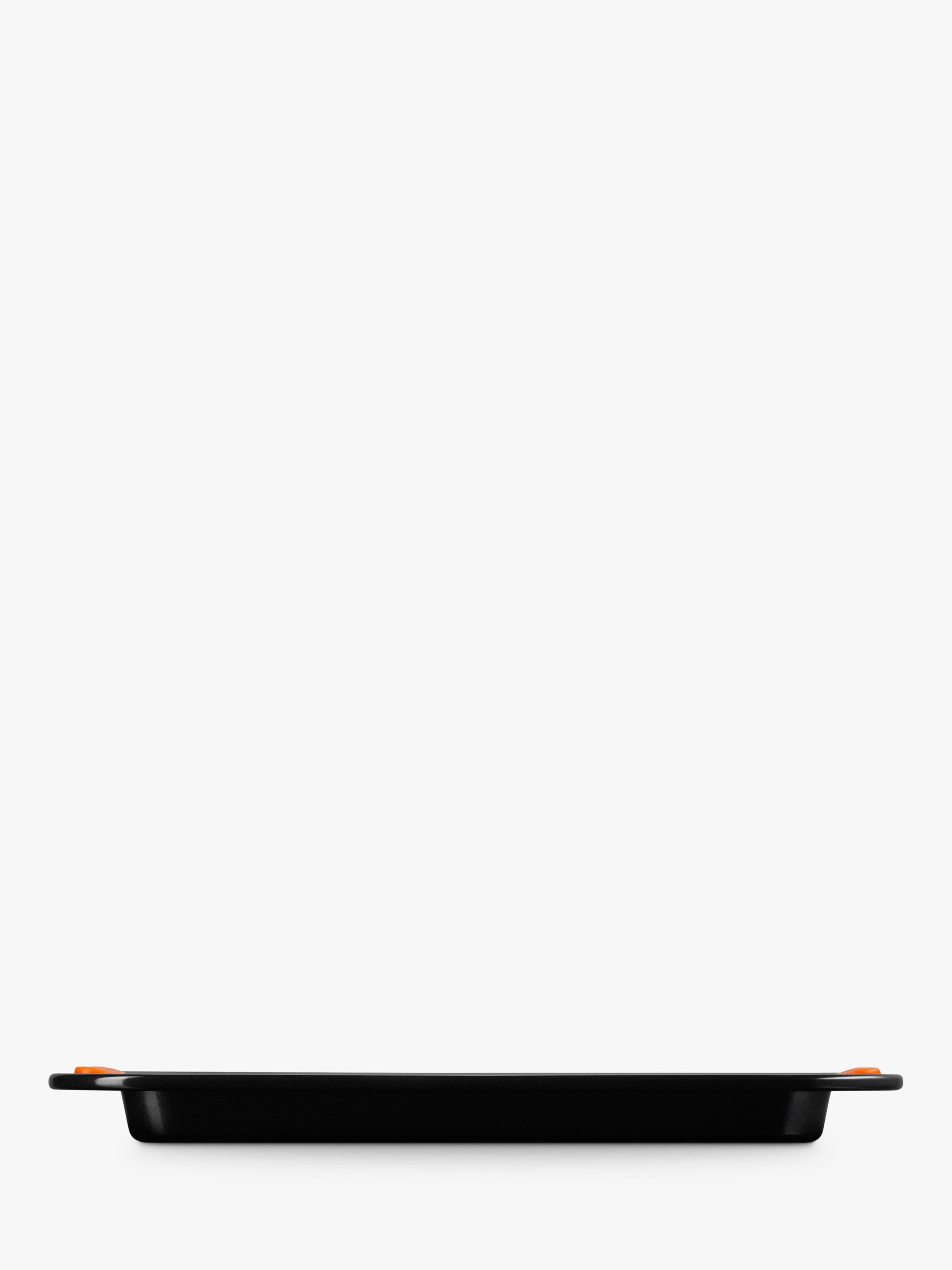 Le Creuset small non-stick baking tray 27cm, UK version
