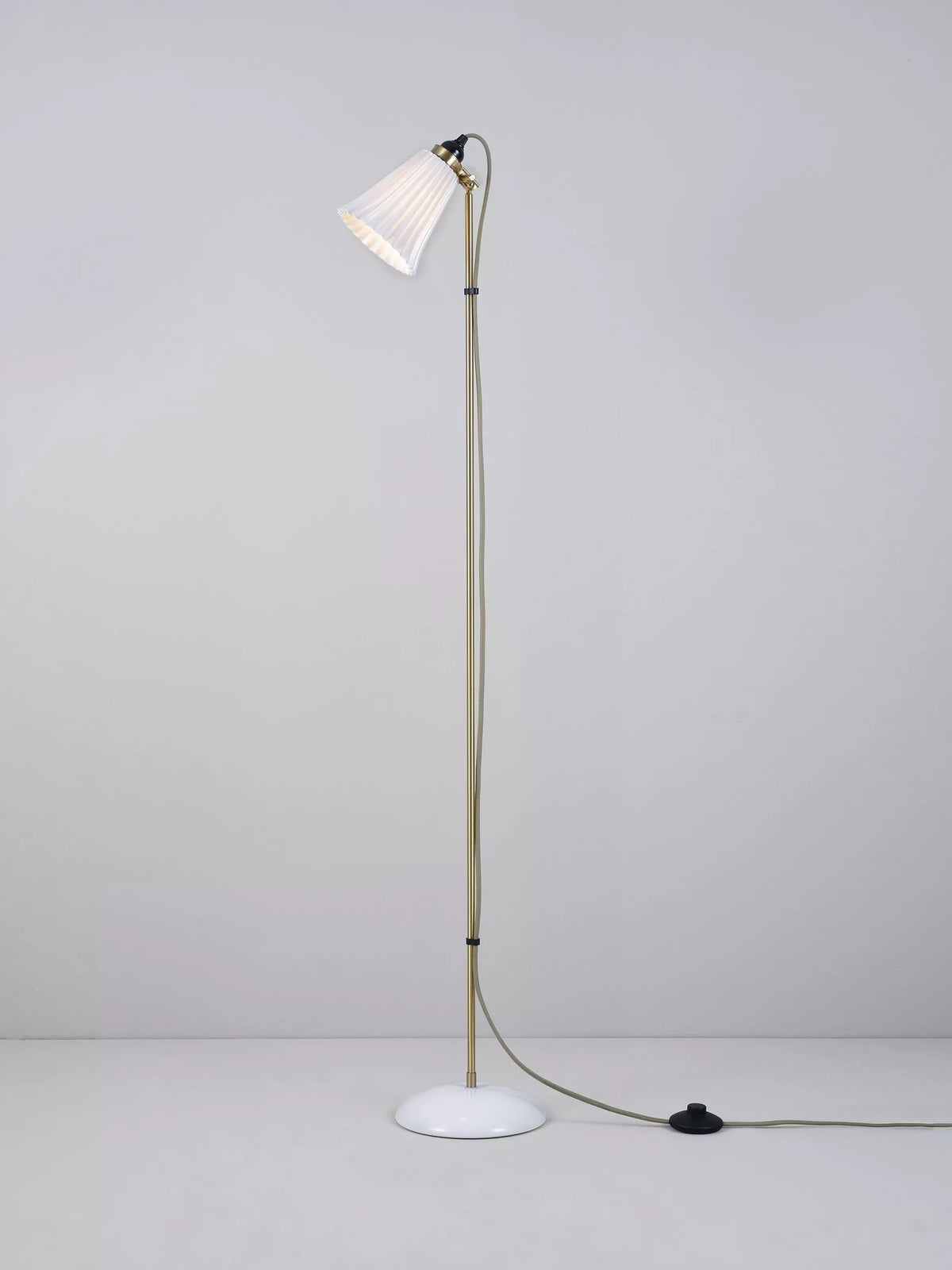 Original BTC Hector Pleat floor lamp natural, UK version