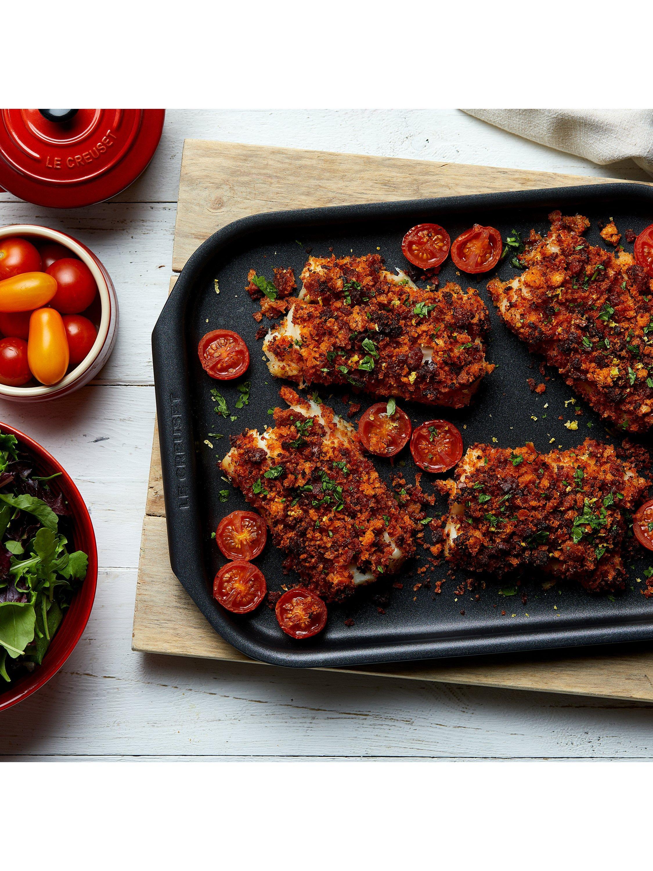 Le Creuset hard anodised non-stick oven tray 28cm, UK version