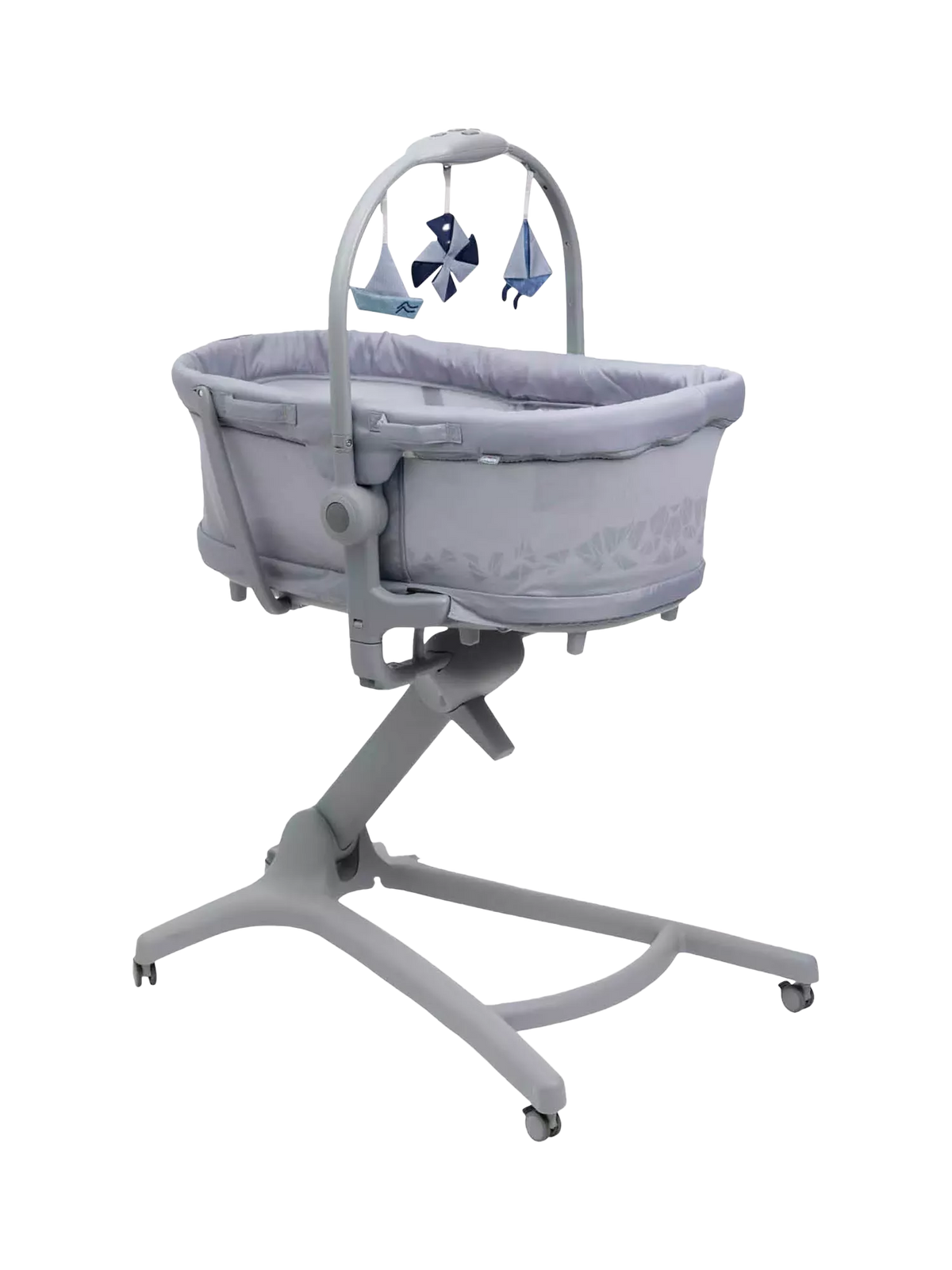 Chicco 5-in-1 convertible baby cot for infants to toddlers - British product