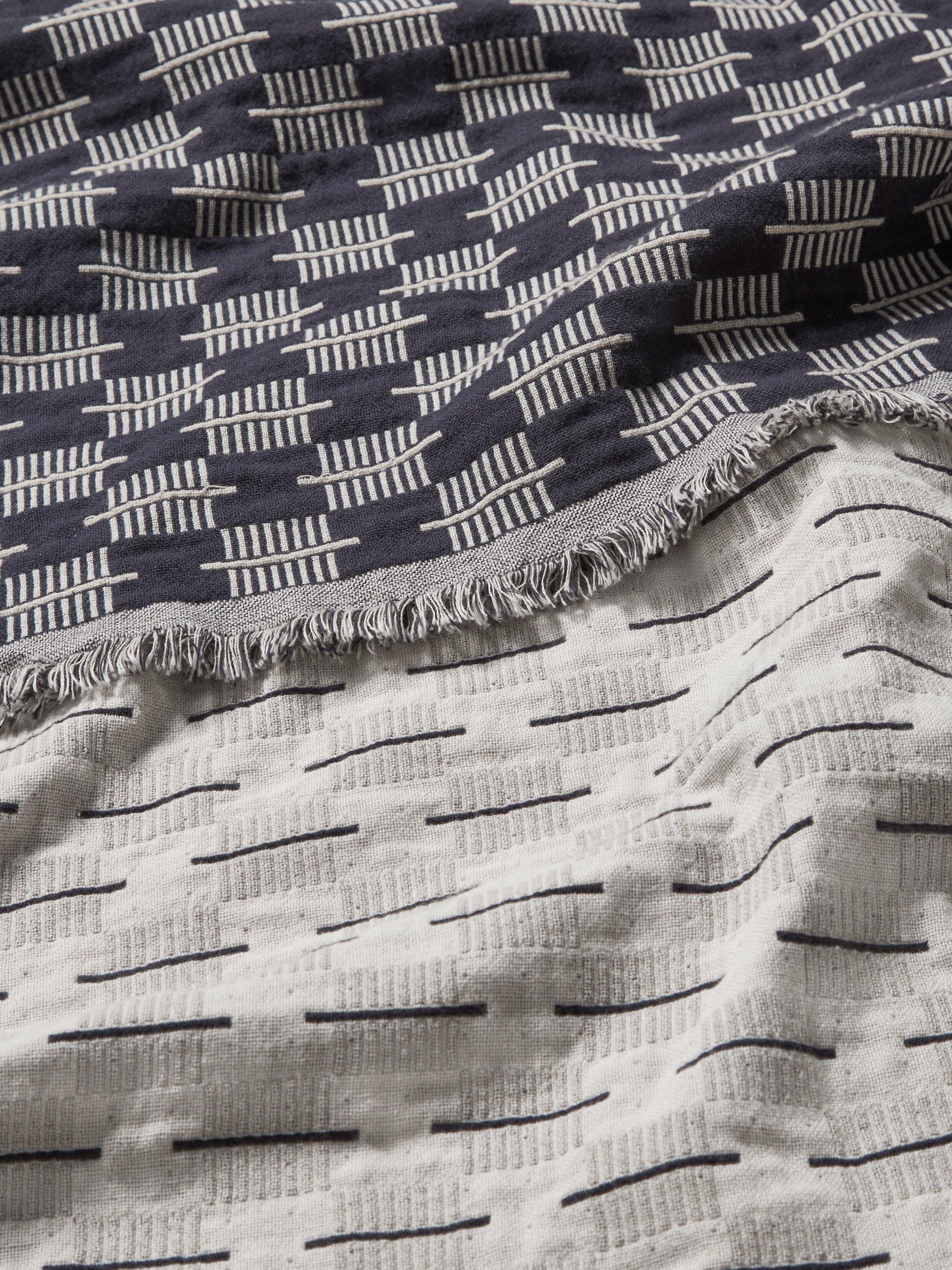John Lewis Lokho throw Emperor size - British product