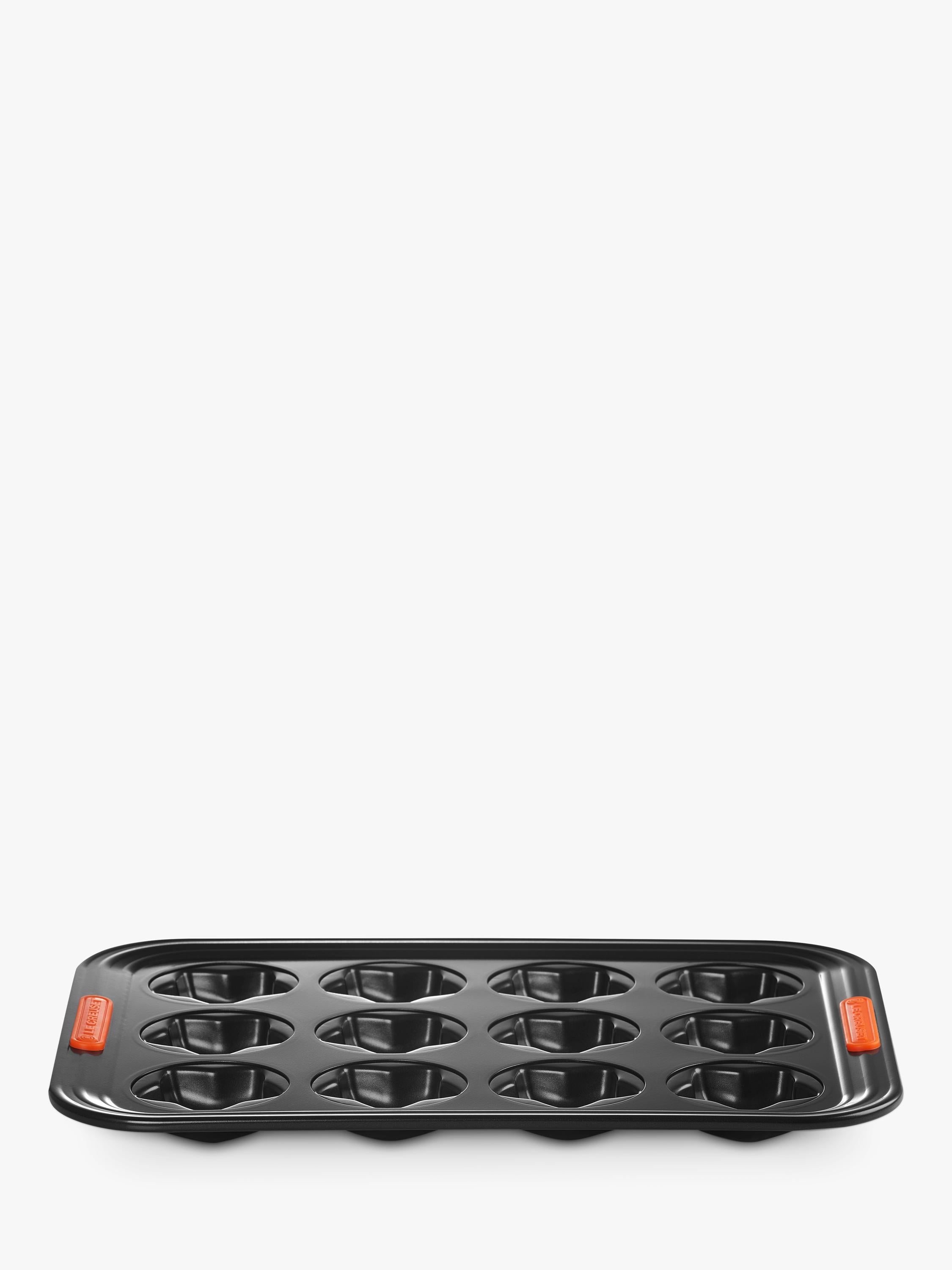 Le Creuset baking tray 12 cup, UK version