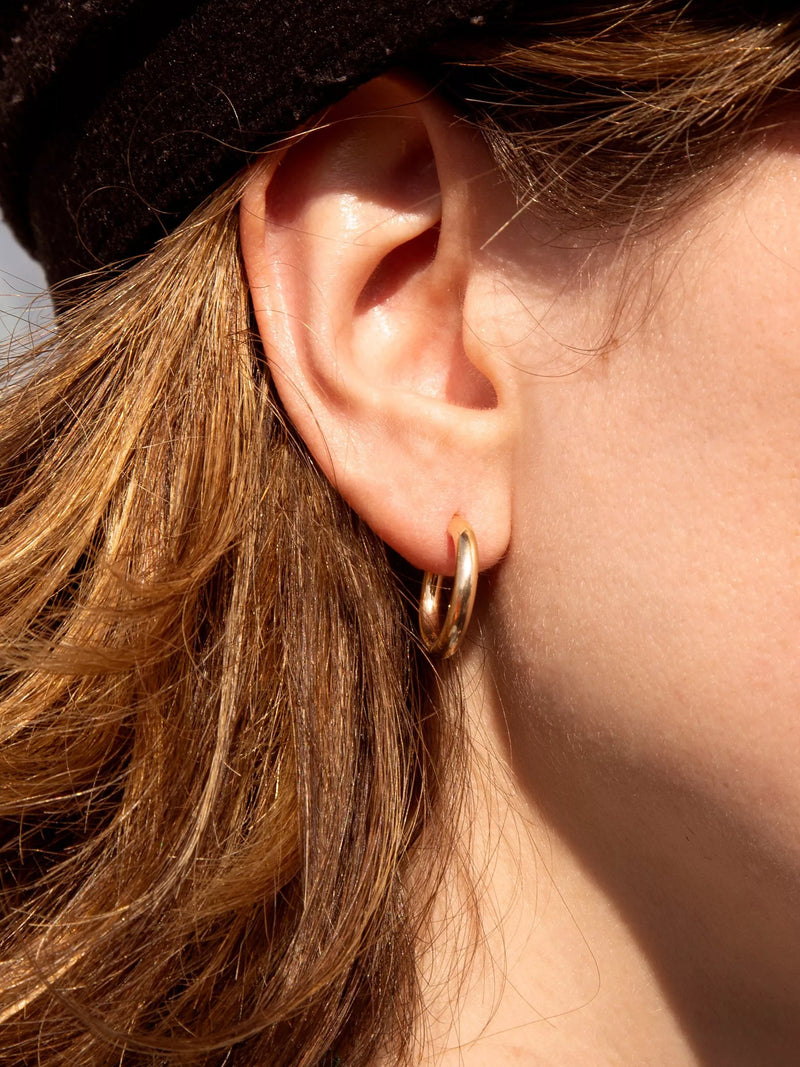 IBB 18ct yellow gold polished creole earrings (British brand)