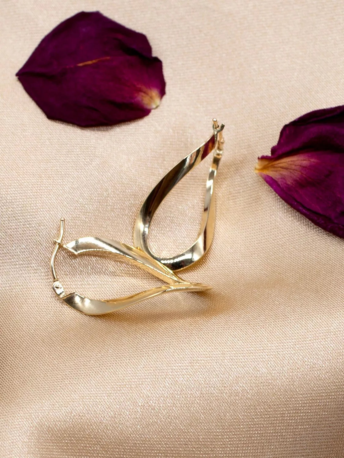 IBB 18ct yellow gold Figure 8 creole earrings - British product