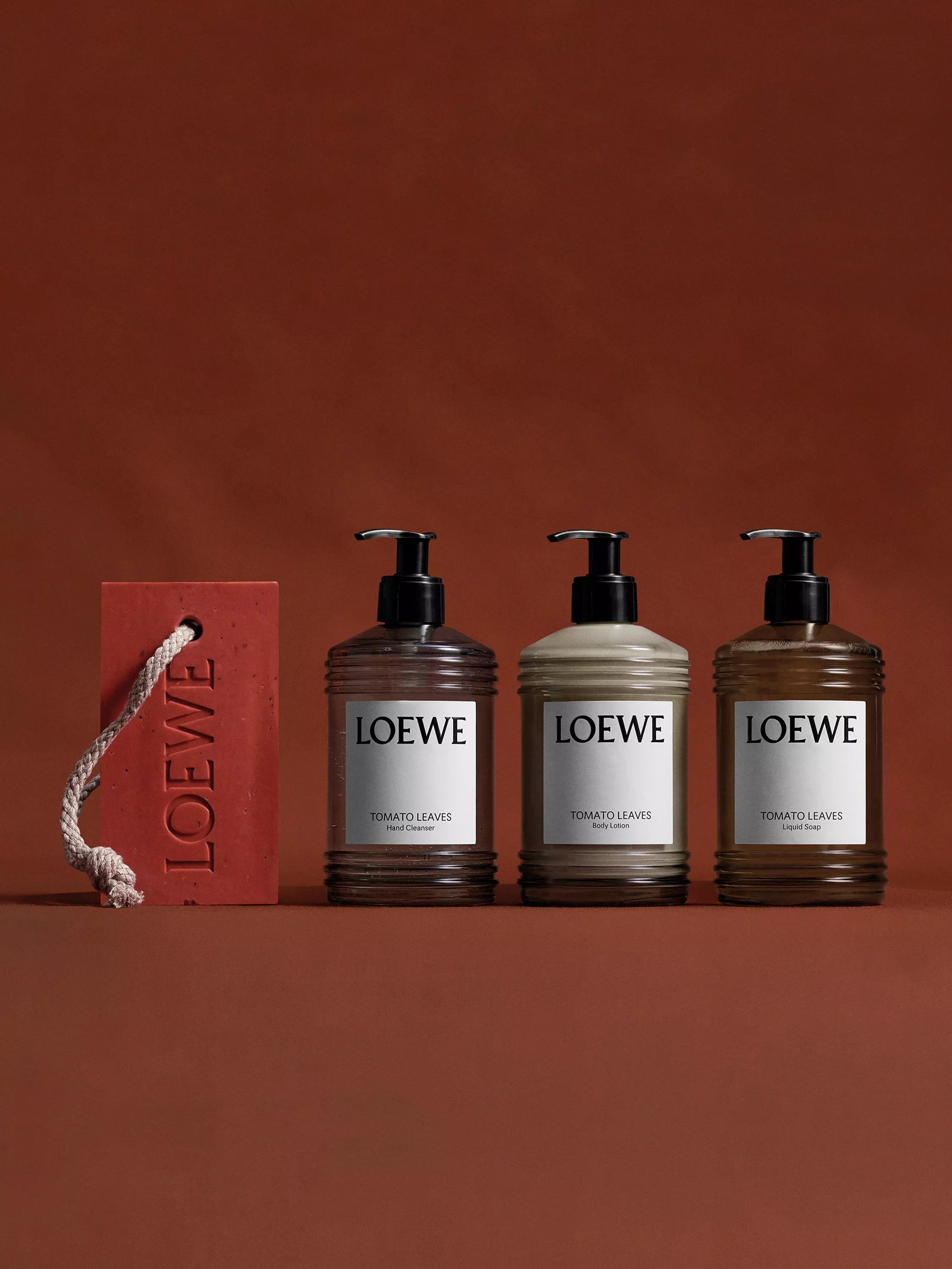 LOEWE tomato leaves hand cleanser 360ml, UK version