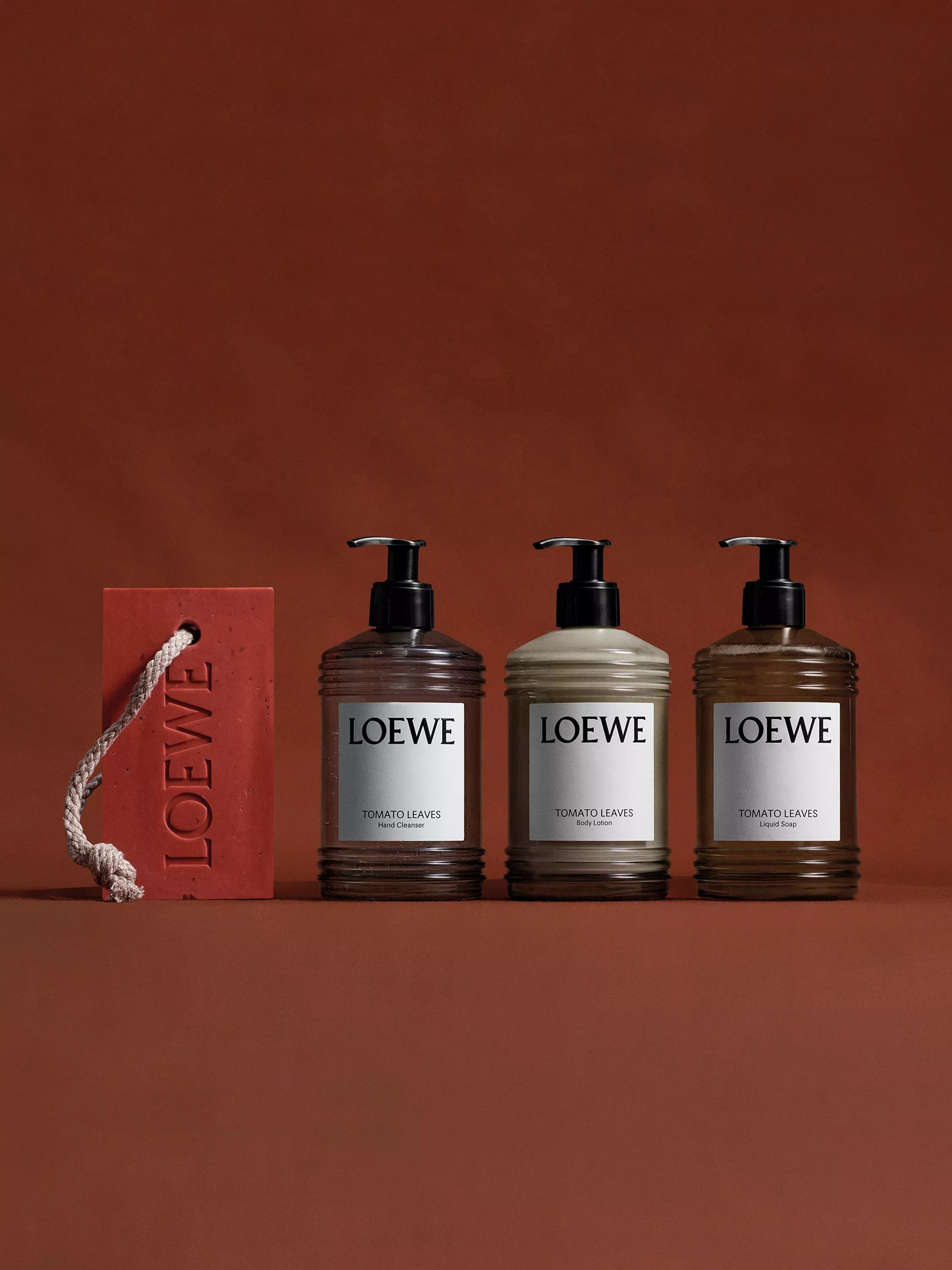 LOEWE Tomato Leaves solid soap bar 290g, UK version