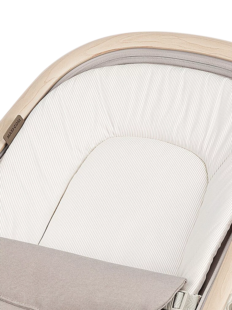 Maxi-Cosi Kori baby rocker with toy arch, UK version