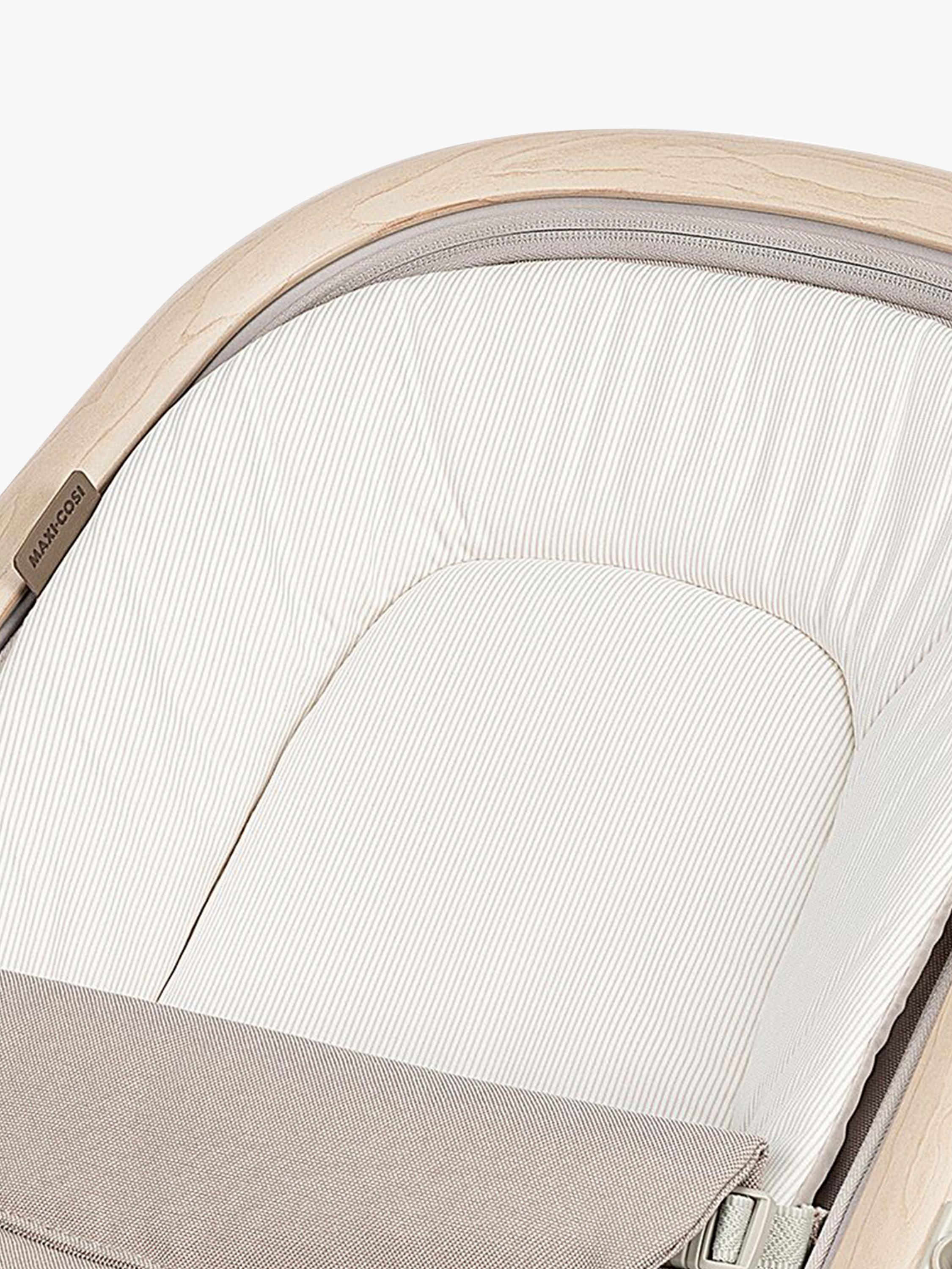 Maxi-Cosi Kori baby rocker with toy arch, UK version