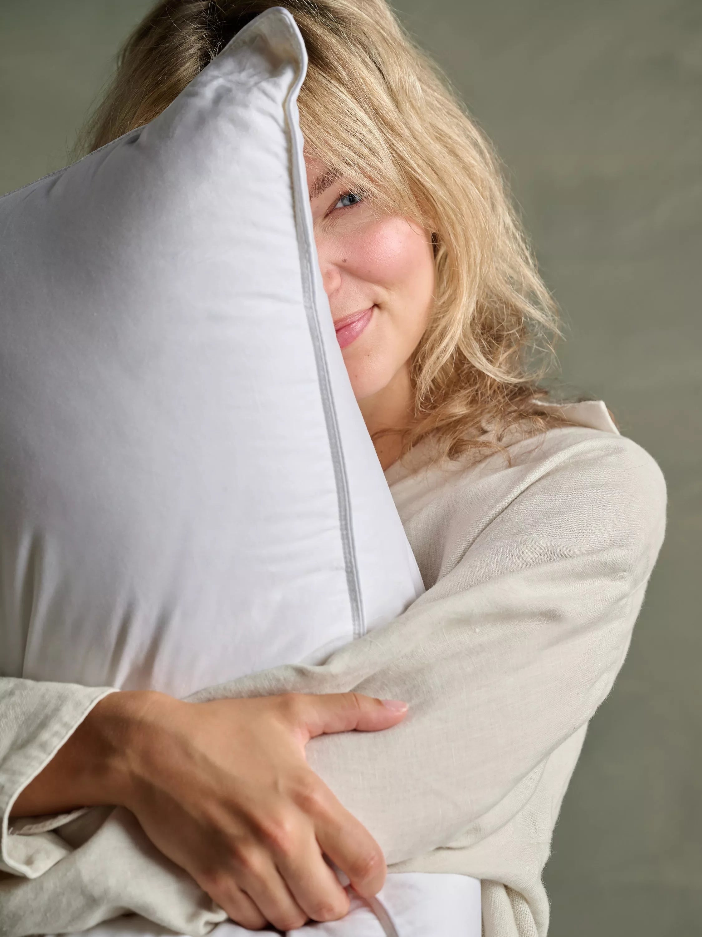 Bedfolk Feather & Down Firm Pillow - British product