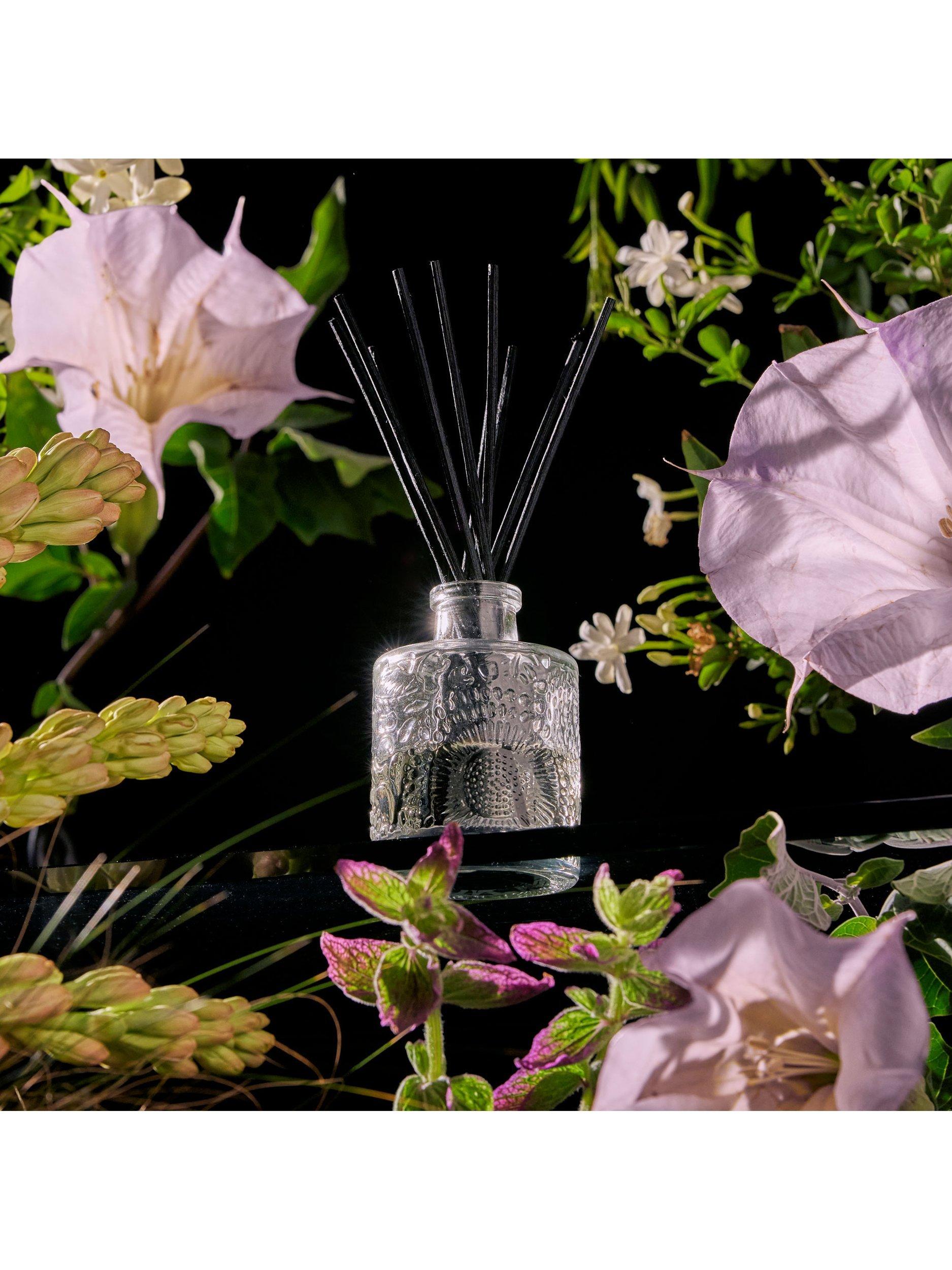 Voluspa Jasmine Mid Blooms reed diffuser 100ml (British brand)