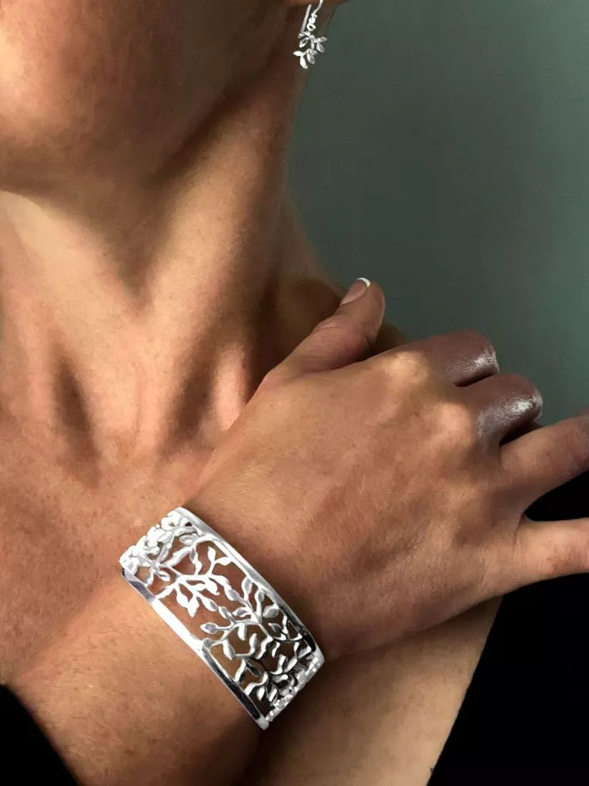 Nina B sterling silver cut out leaves cuff bangle (British brand)