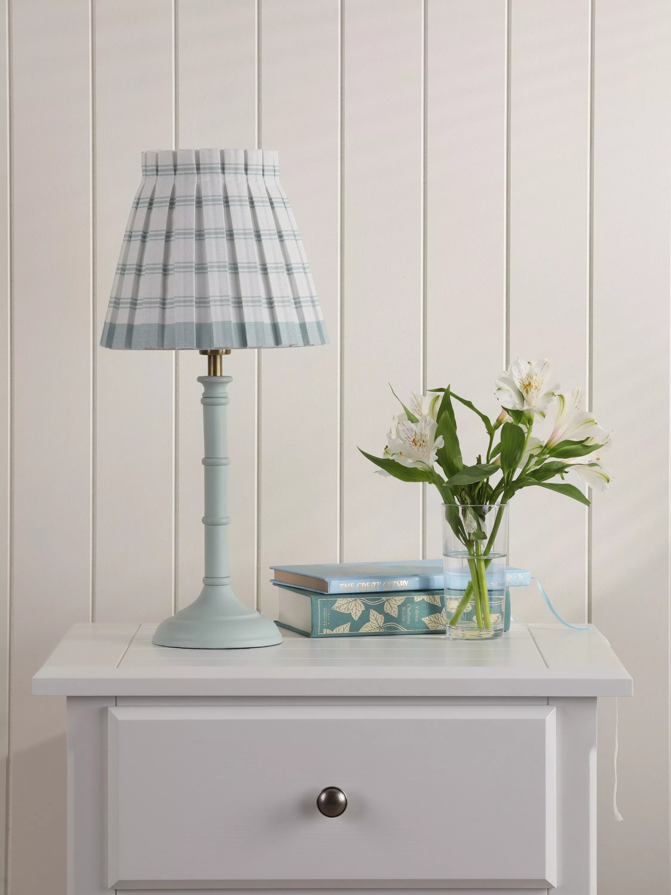 Laura Ashley Farnworth table lamp green - British product