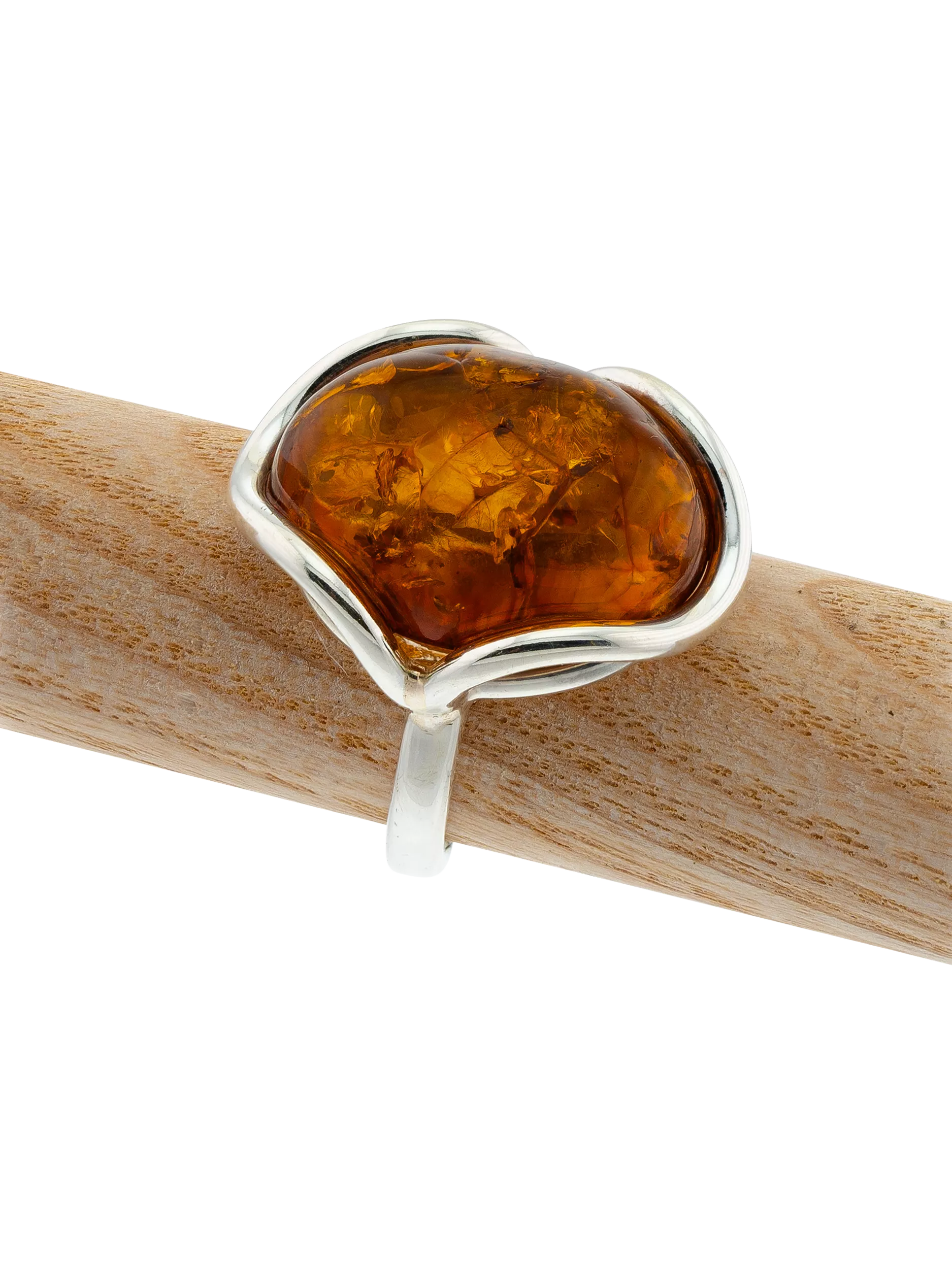 Be-Jewelled Baltic Amber oval ring in sterling silver - British product