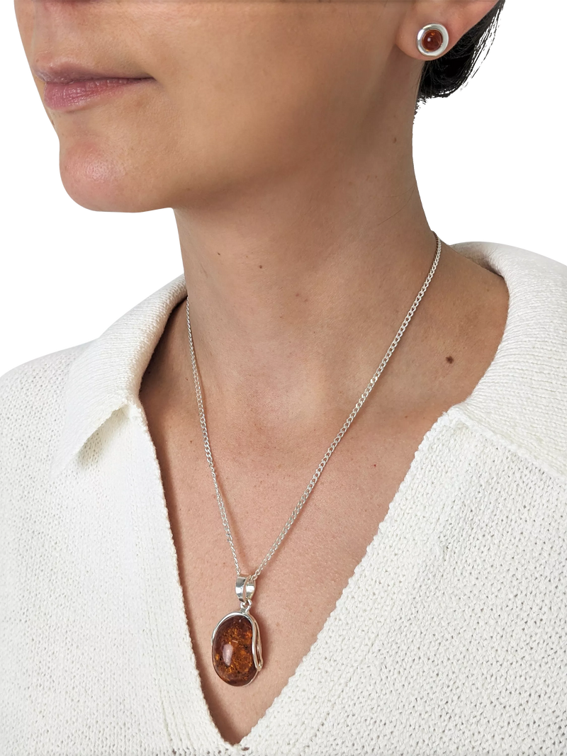 Be-Jewelled Baltic Amber pendant with sterling silver chain - British product