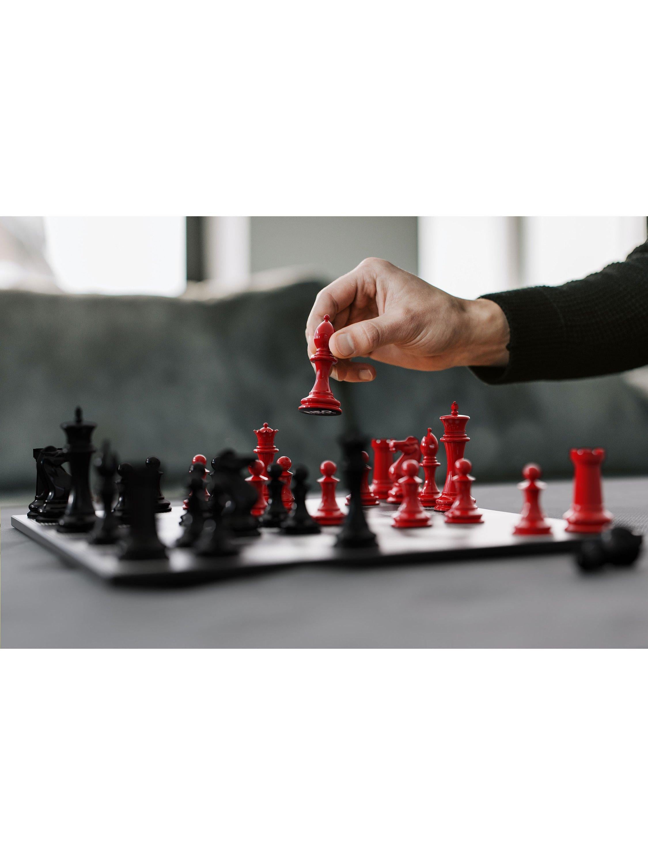 Skyline Chess wooden chess set Red/Black 34 pieces (British brand)