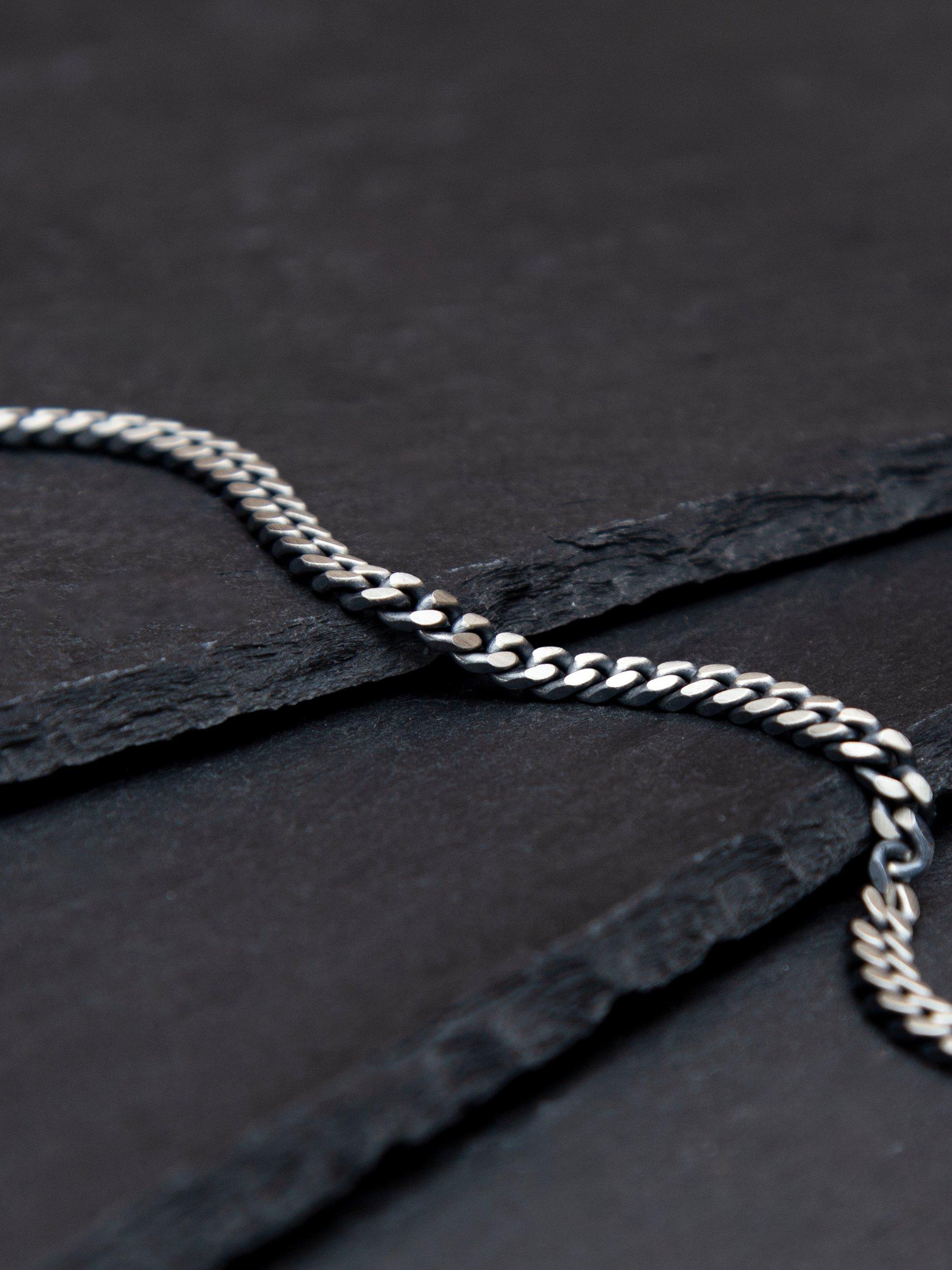 Hoxton London oxidised brushed curb bracelet silver 20cm, UK version