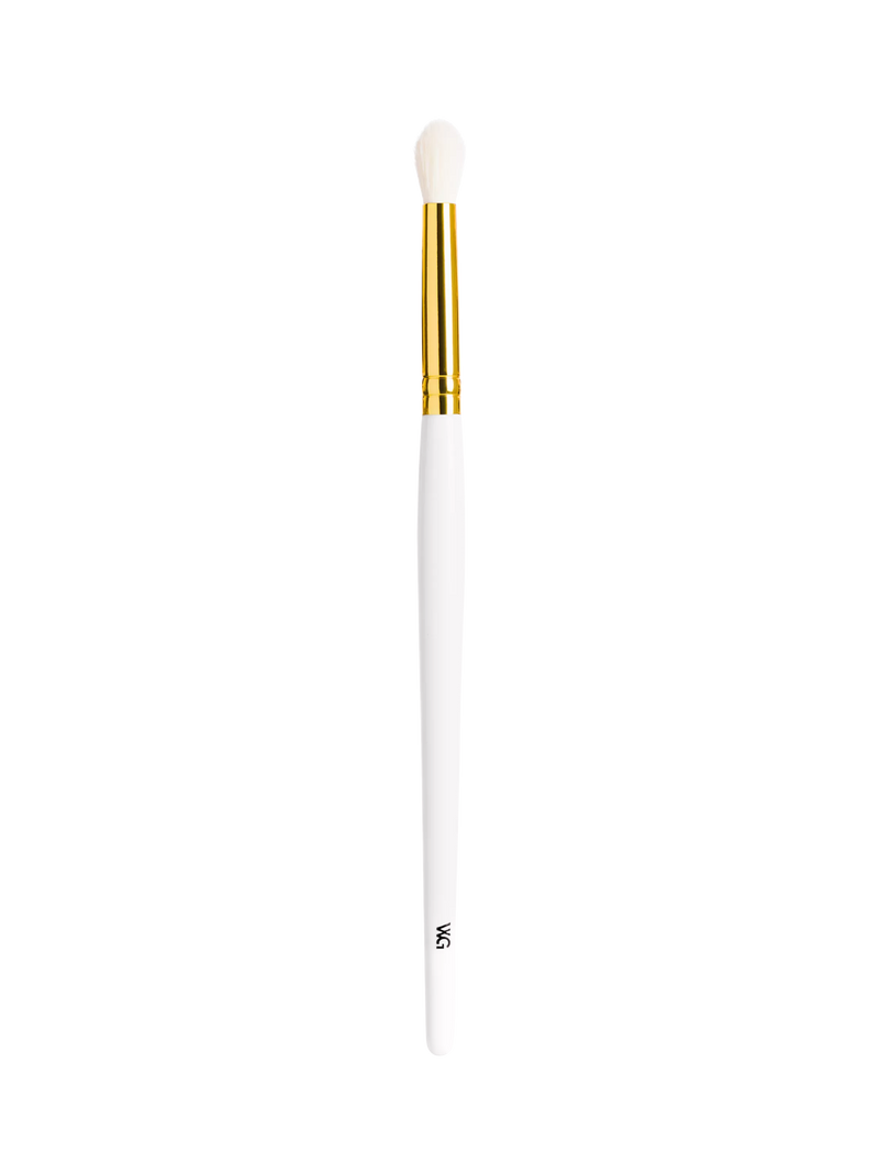 Wayne Goss medium crease makeup brush with synthetic fibres (British brand)