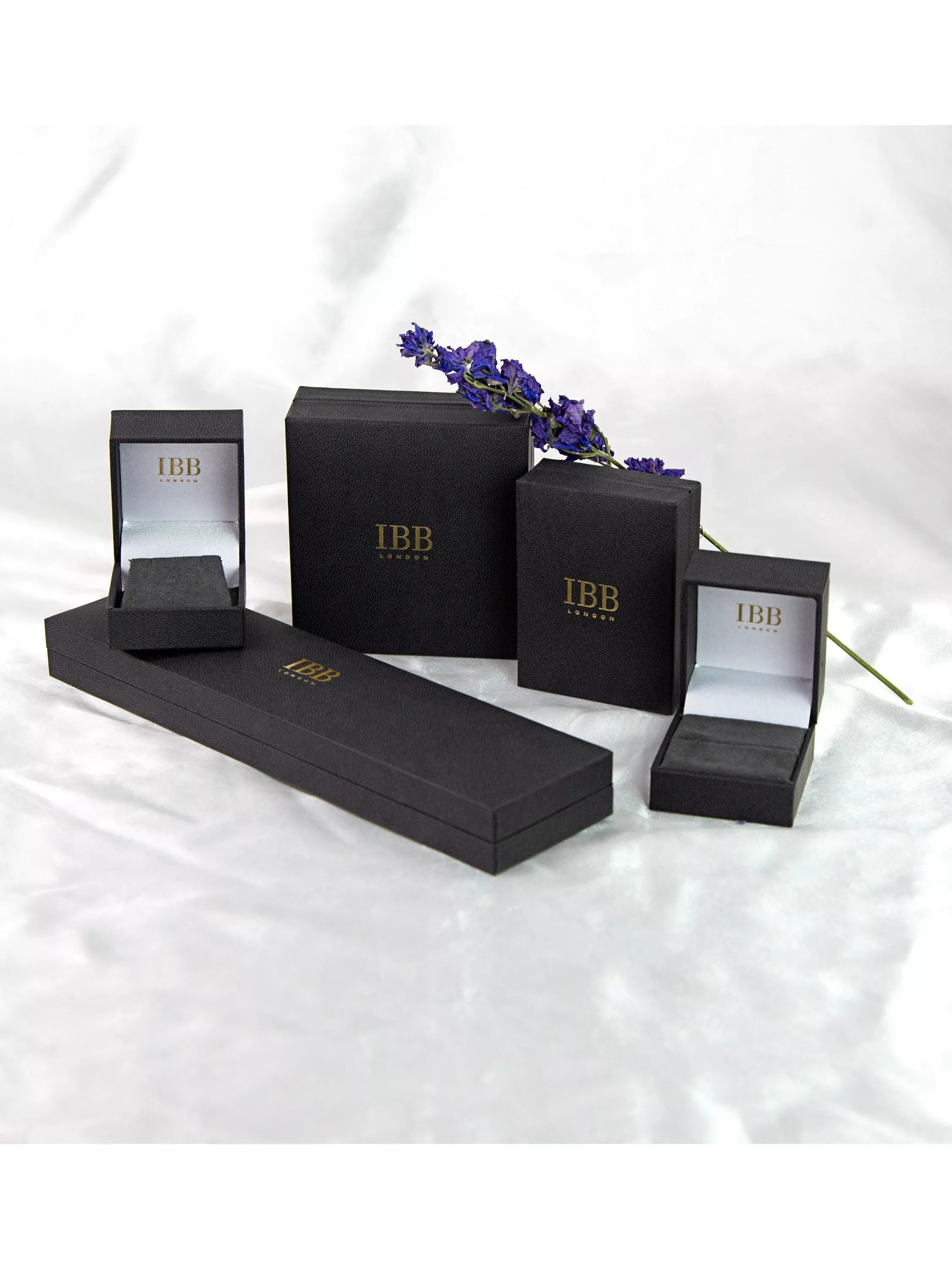 IBB 9ct gold rambo bracelet 19cm, imported from the UK