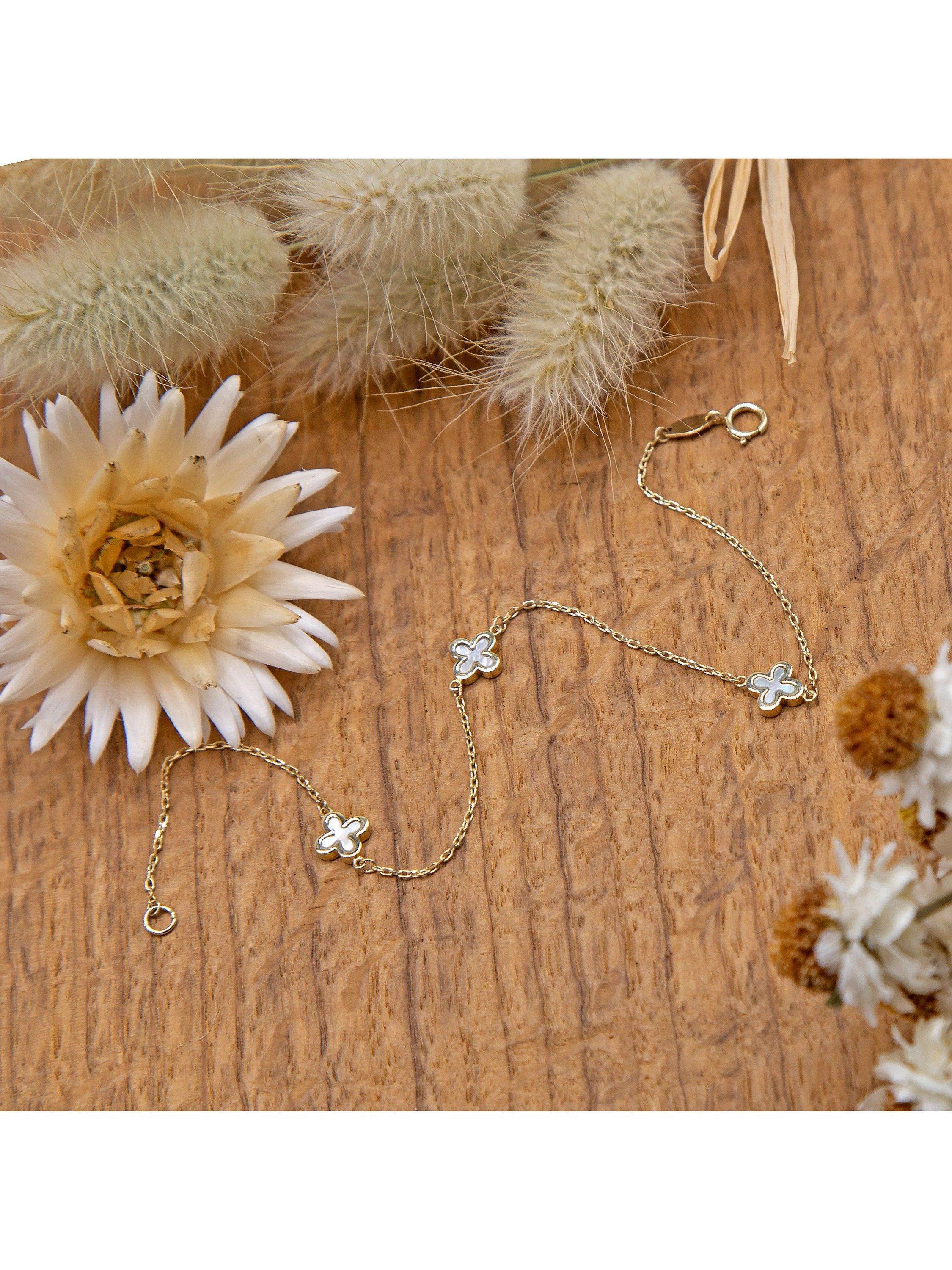 IBB mother of pearl clover petal bracelet, imported from the UK