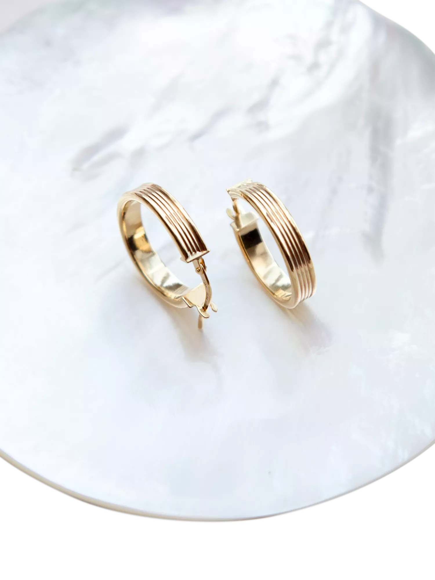 IBB 9ct gold creole hoop earrings 2.1cm, imported from the UK