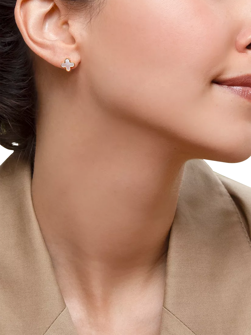IBB 9ct gold mother of pearl stud earrings - British product