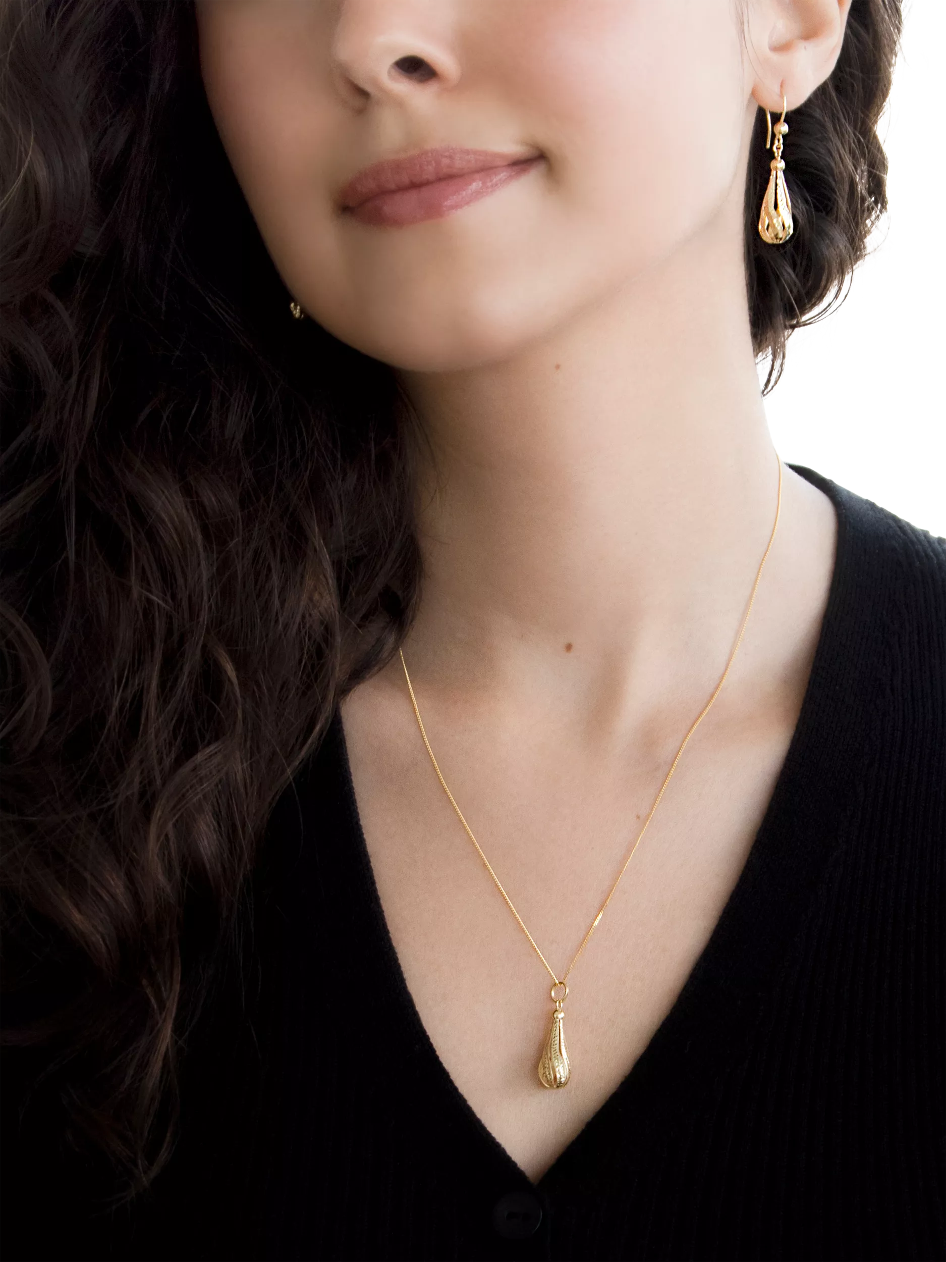 IBB 9ct gold diamond cut teardrop earrings, UK version