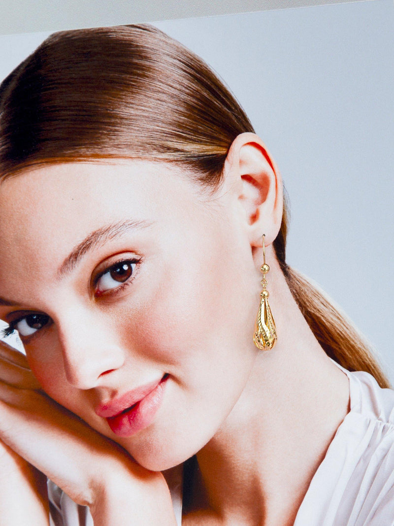 IBB 9ct gold diamond cut teardrop earrings, UK version