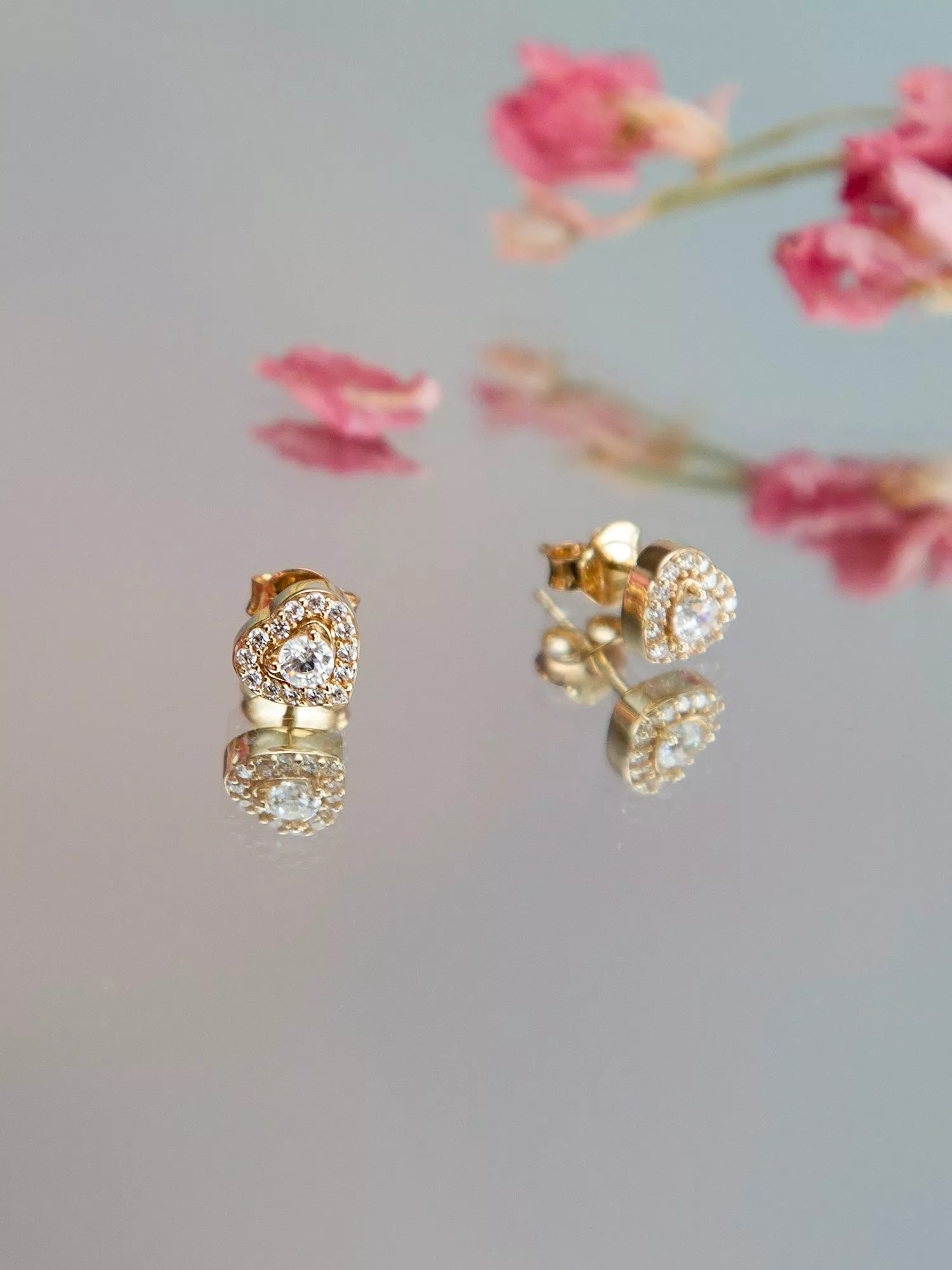 IBB cubic zirconia halo heart stud earrings 9ct gold, UK version