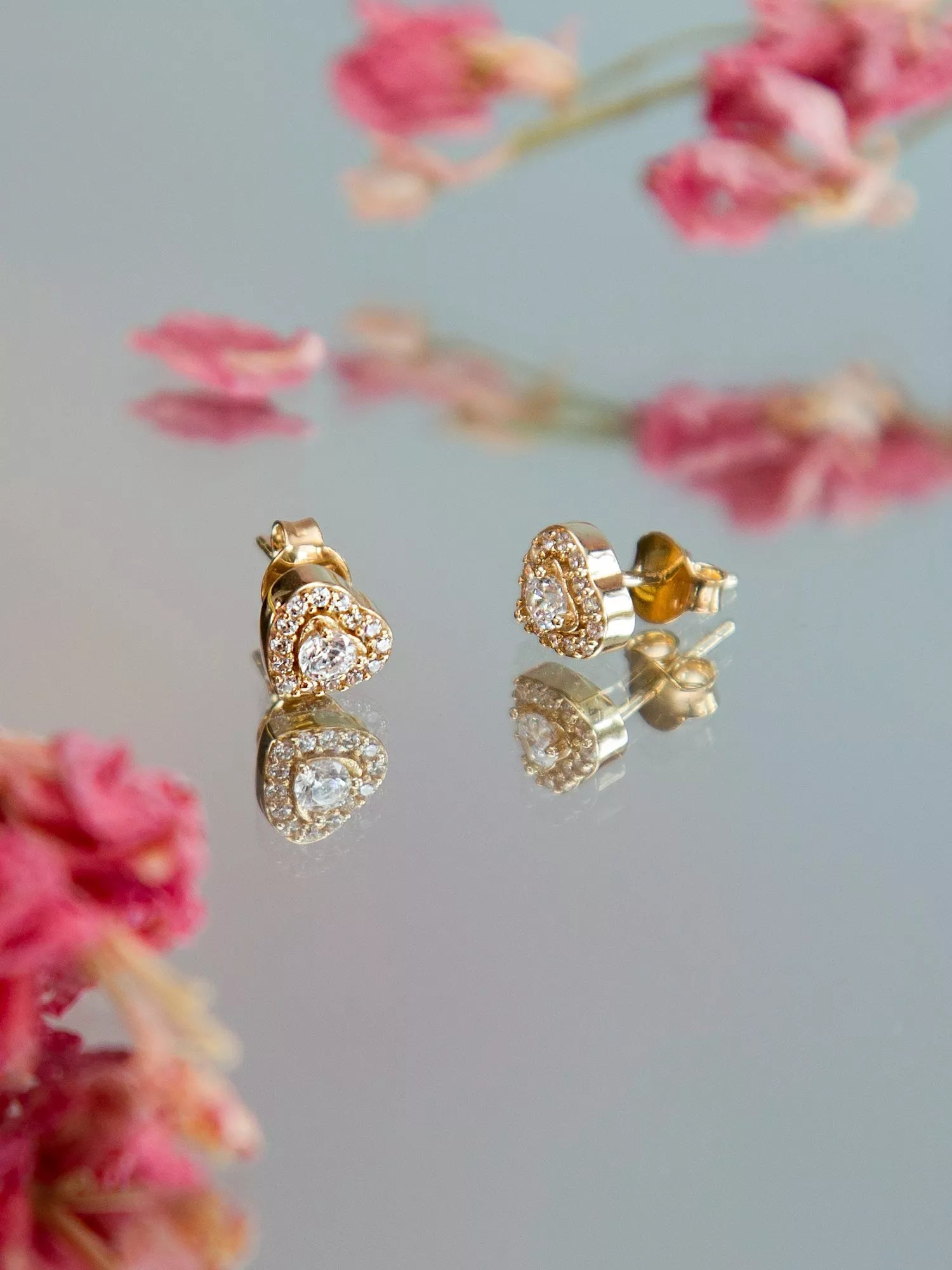 IBB cubic zirconia halo heart stud earrings 9ct gold, UK version