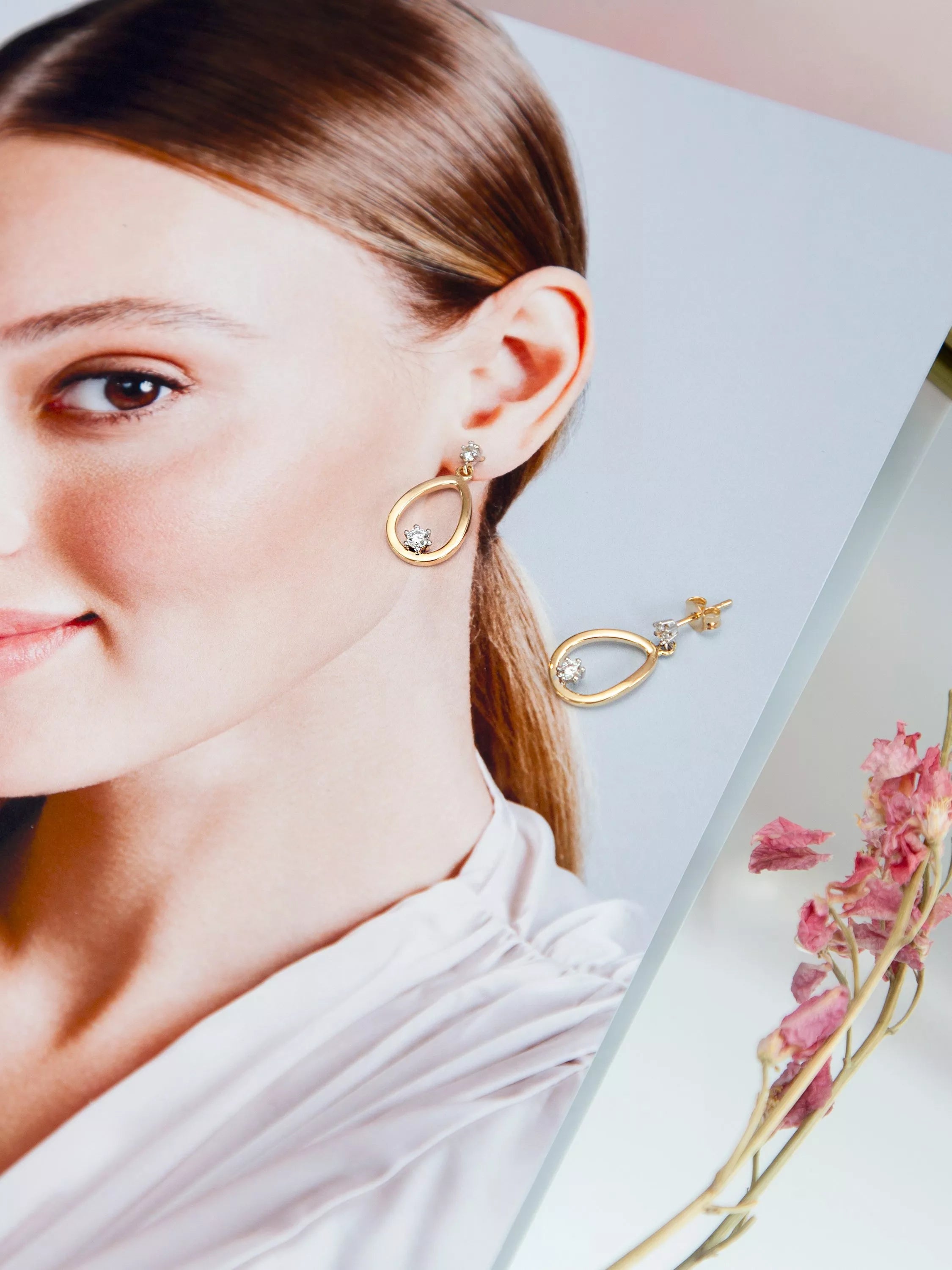 IBB 9ct gold cubic zirconia teardrop earrings, imported from the UK