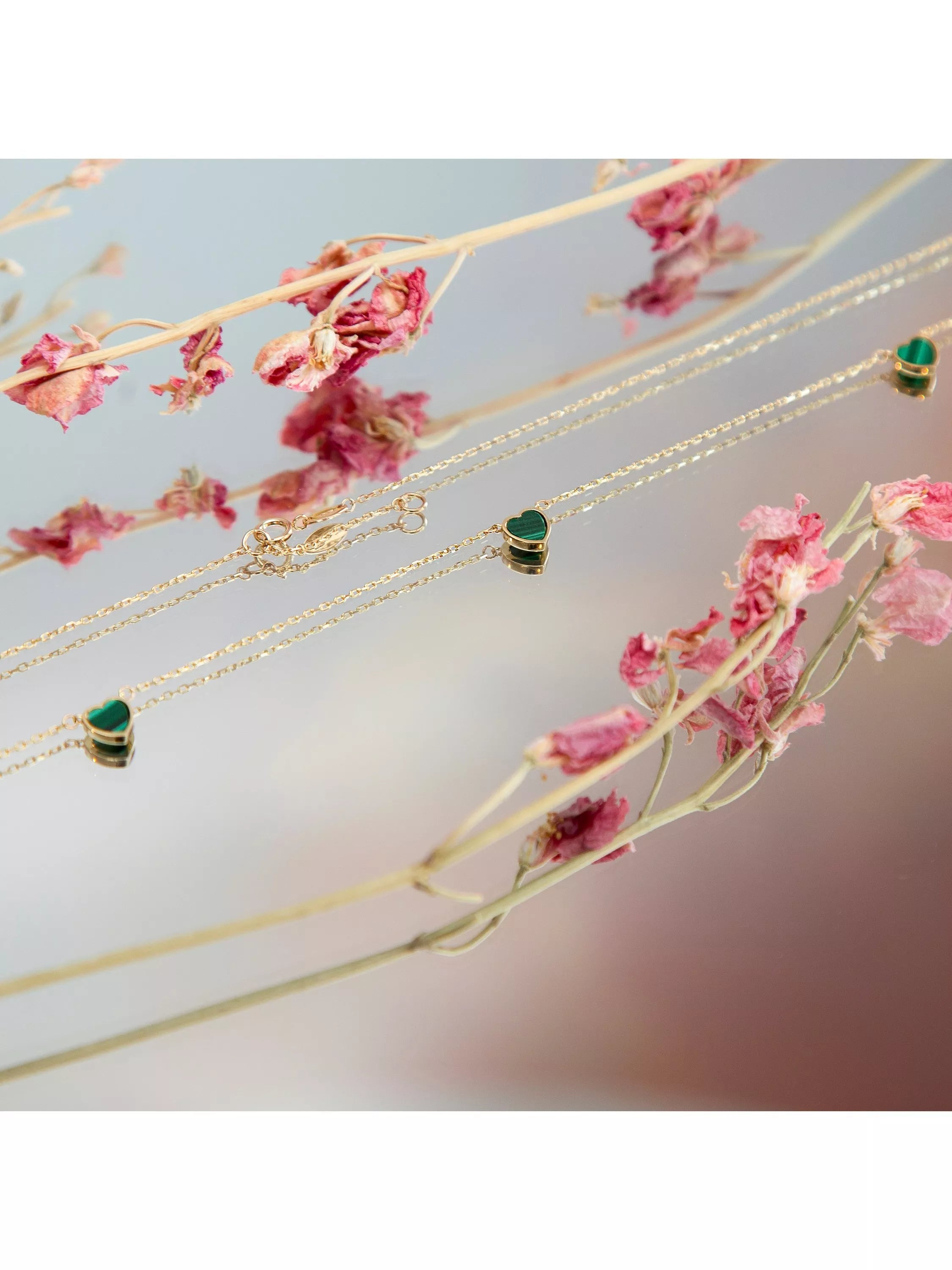 IBB 9ct gold malachite heart petal chain necklace, UK version