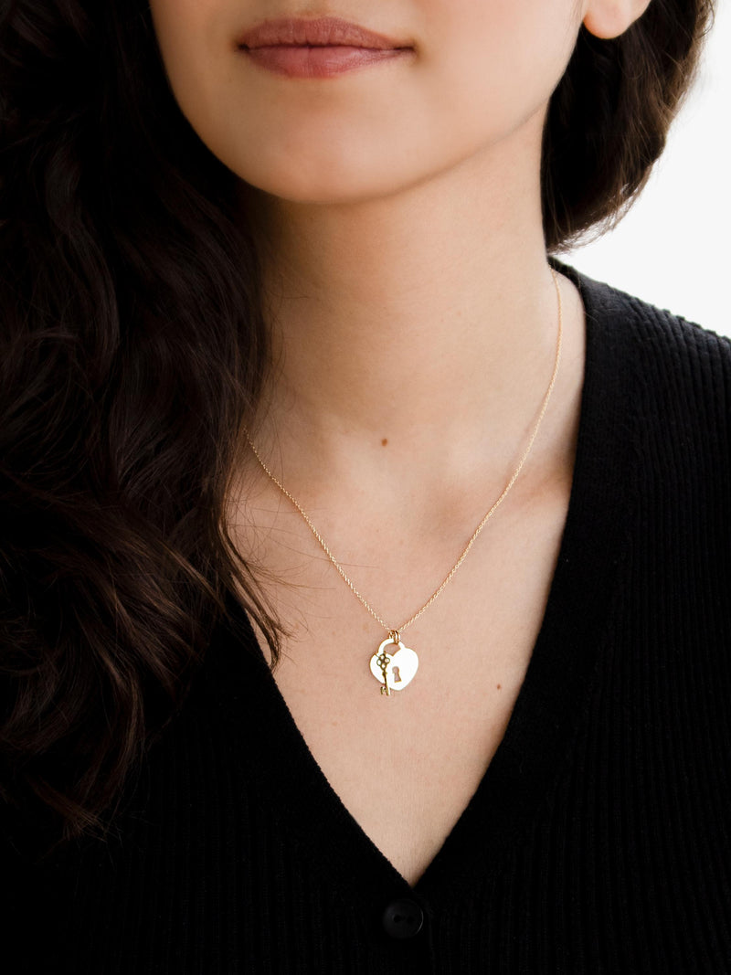 IBB 9ct gold heart padlock and key pendant necklace, imported from the UK