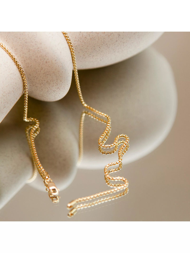 IBB 18ct yellow gold box chain necklace 46cm (British brand)