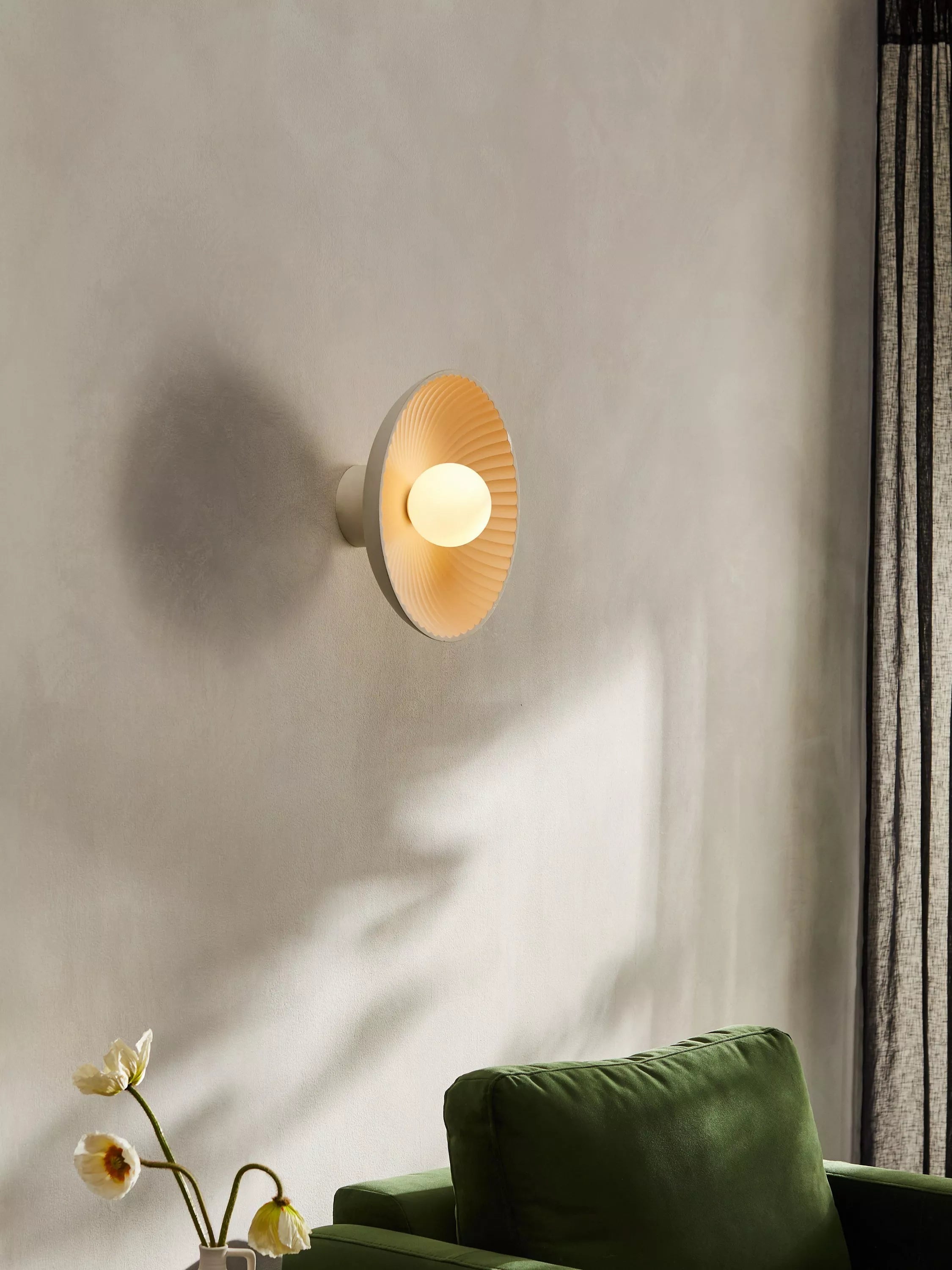 MADE Eliya wall light white concrete - British product