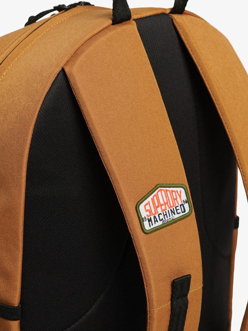 حقيبة ظهر Montana مرقعة من Superdry باللون البني، النسخة البريطانية
