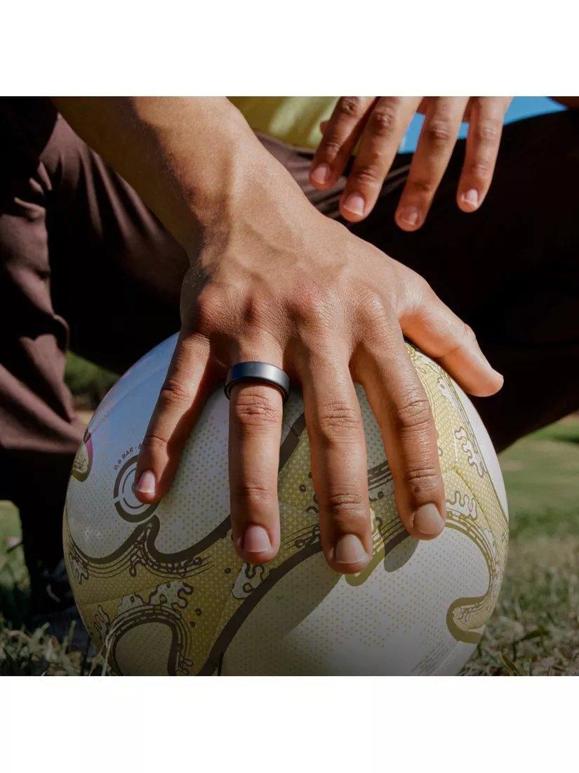 Oura smart ring Stealth, UK version