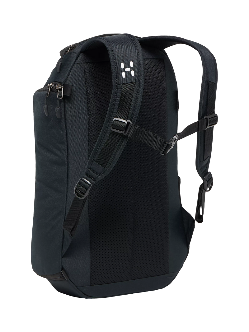 Haglöfs Corker Medium Backpack True Black, UK version