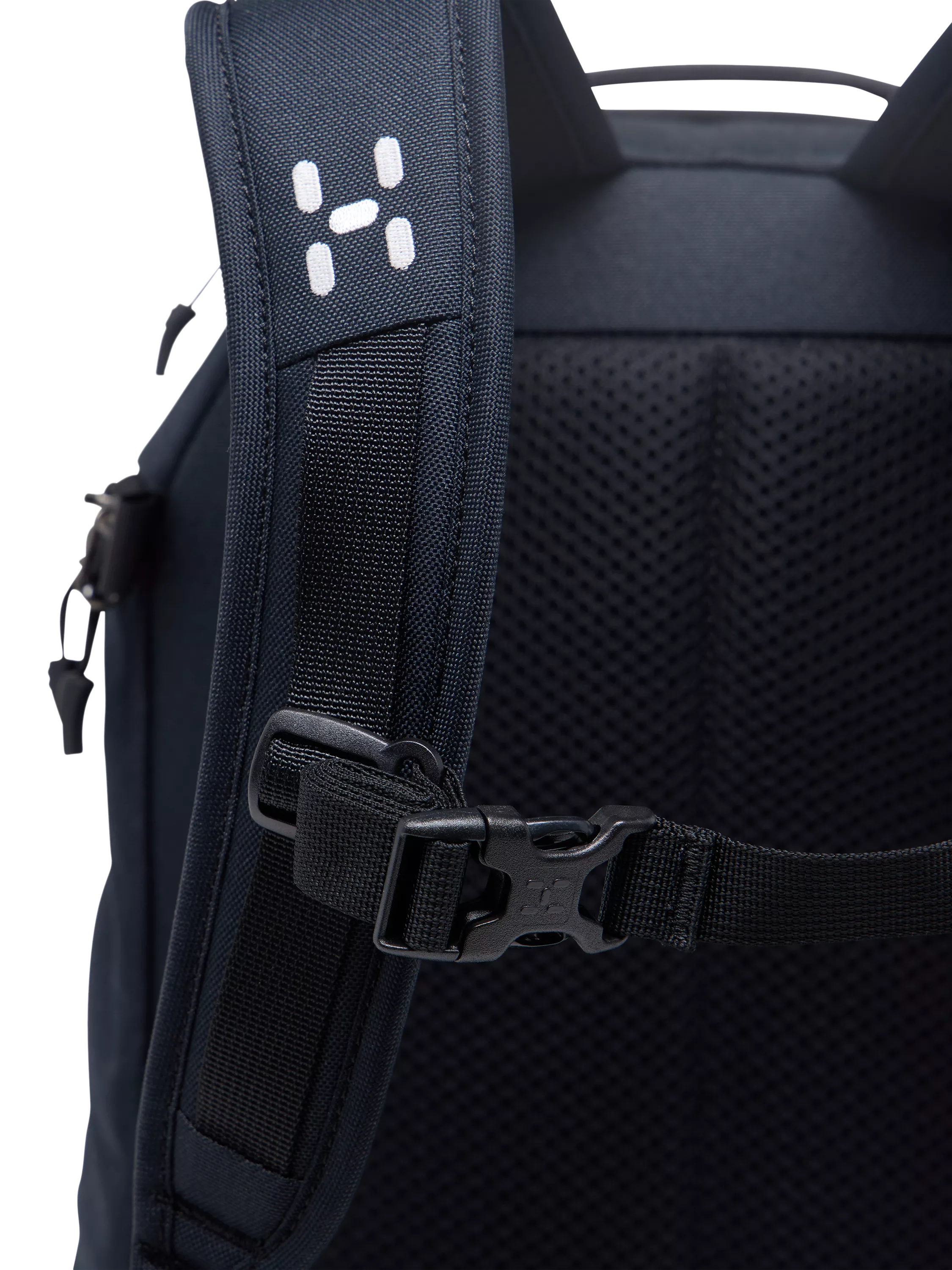 Haglöfs Corker Medium Backpack True Black, UK version