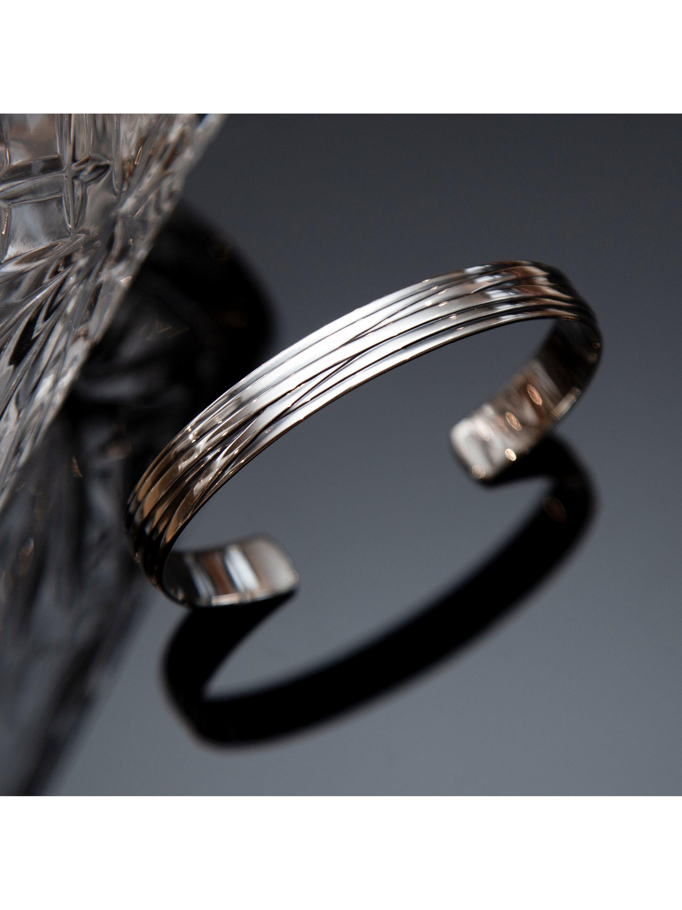 Hoxton London wrap strip cuff bangle silver 65mm, UK version