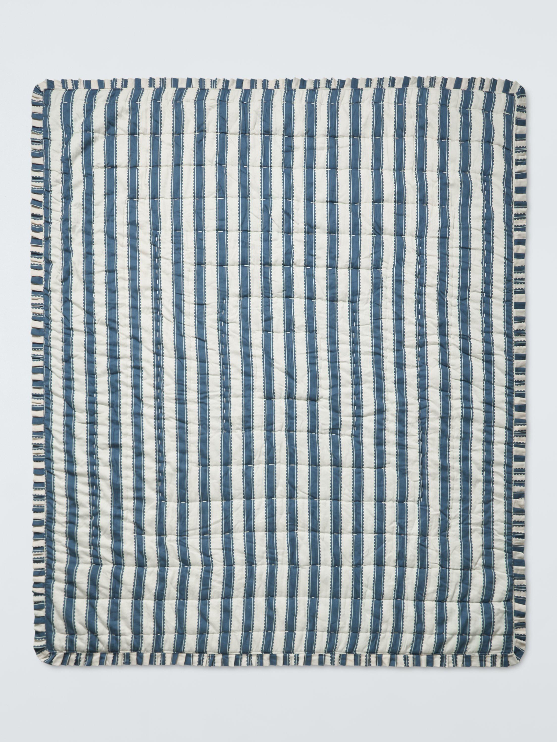 Couvre-lit matelassé à volants John Lewis Sanderson Pinetum 200x220cm - Produit britannique