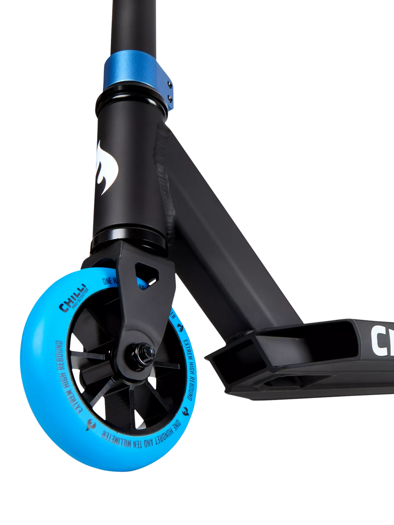 Micro Scooters Chilli Base blue scooter, imported from the UK