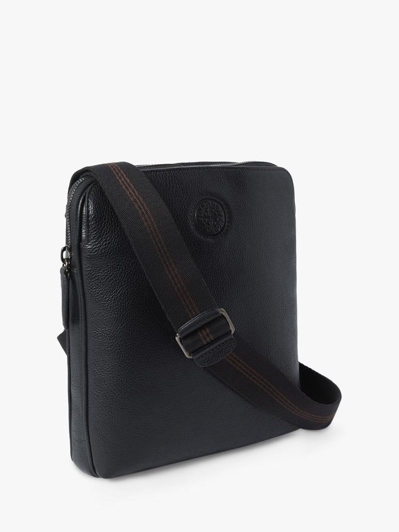 OSPREY LONDON Kompass kleine Umhängetasche aus Milano-Leder, UK-Version