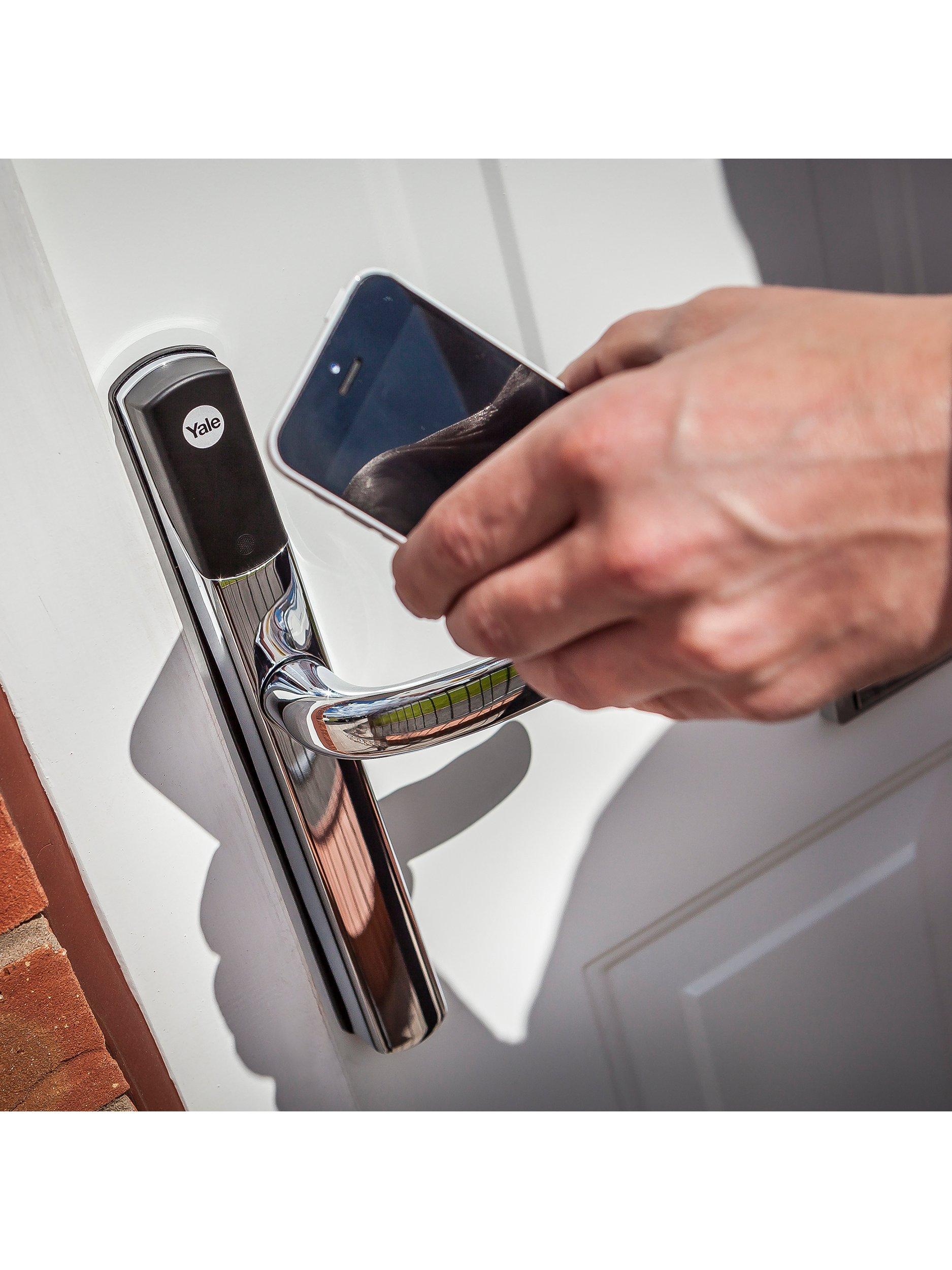 Yale Conexis L2 smart lock Chrome - British product