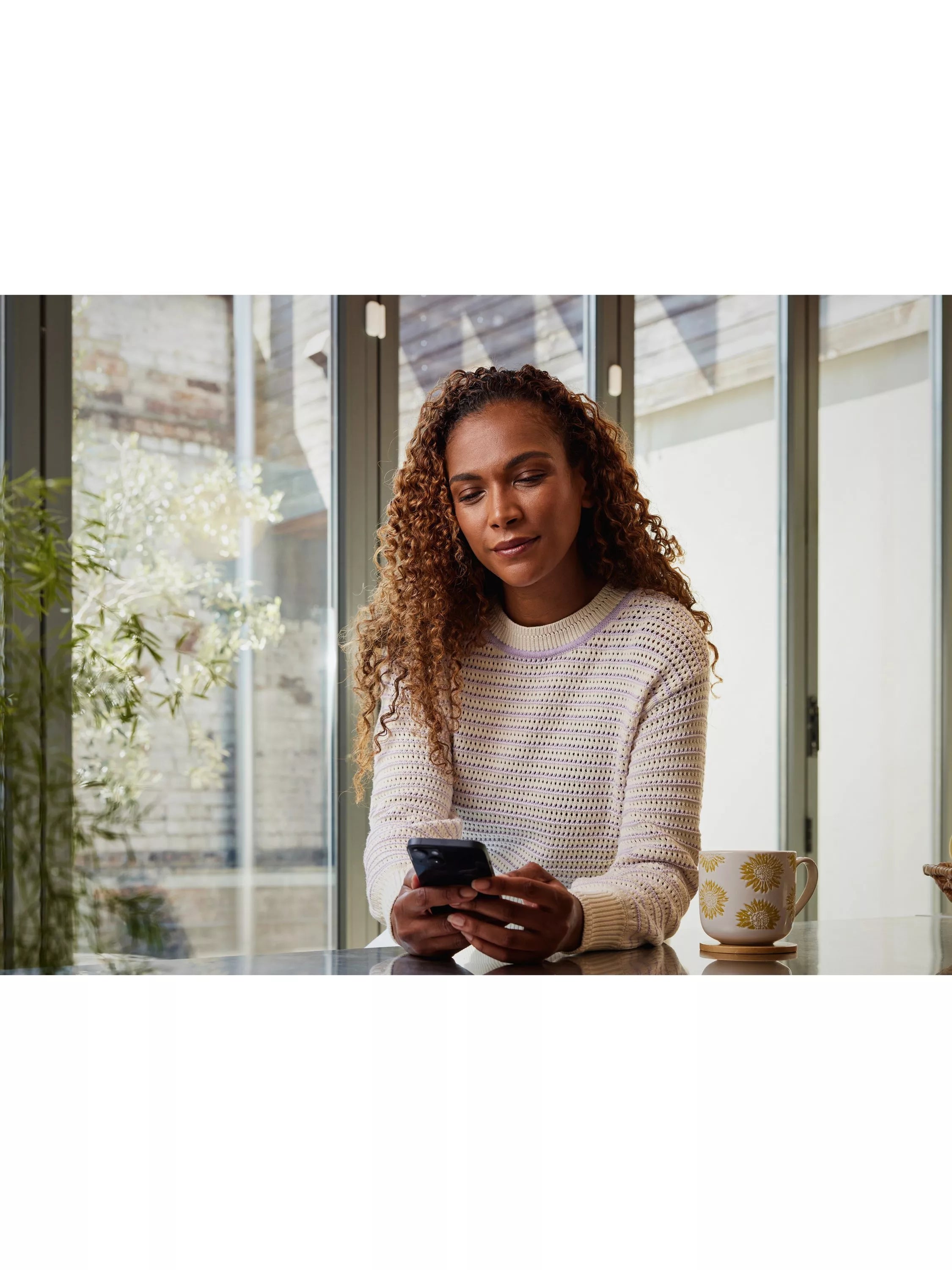 Yale indoor door window contact smart monitor - British product