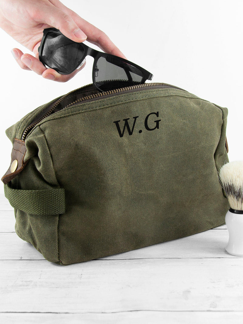 Treat Republic personalised waxed wash bag, UK version