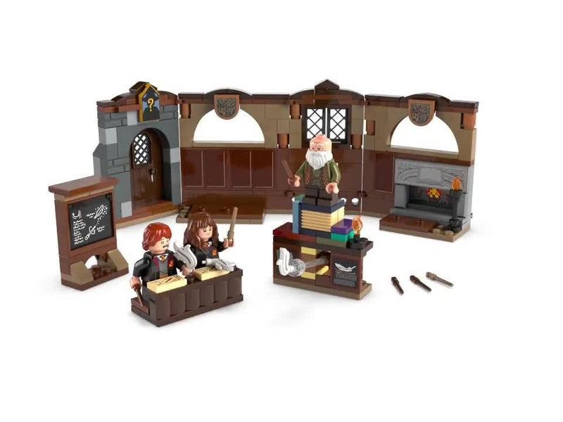 LEGO Harry Potter Hogwarts Castle Charms Class Set building toy, UK version
