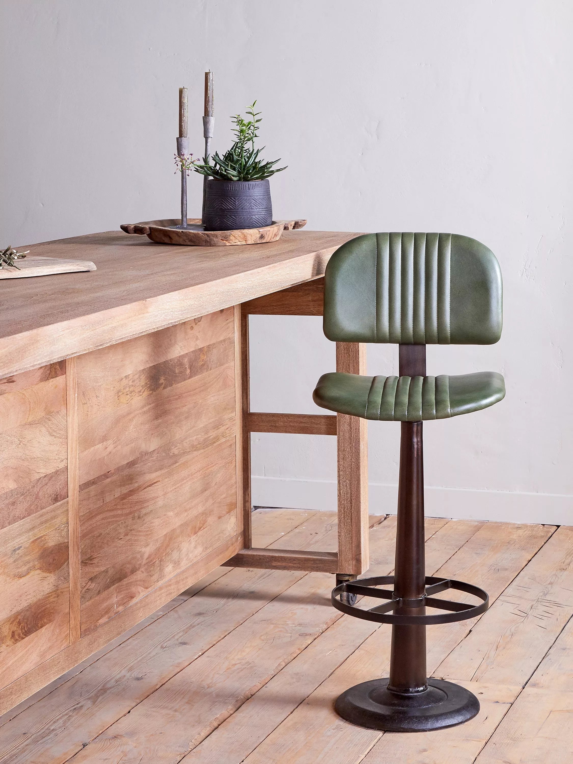 nkuku Narwana bar chair green, imported from the UK