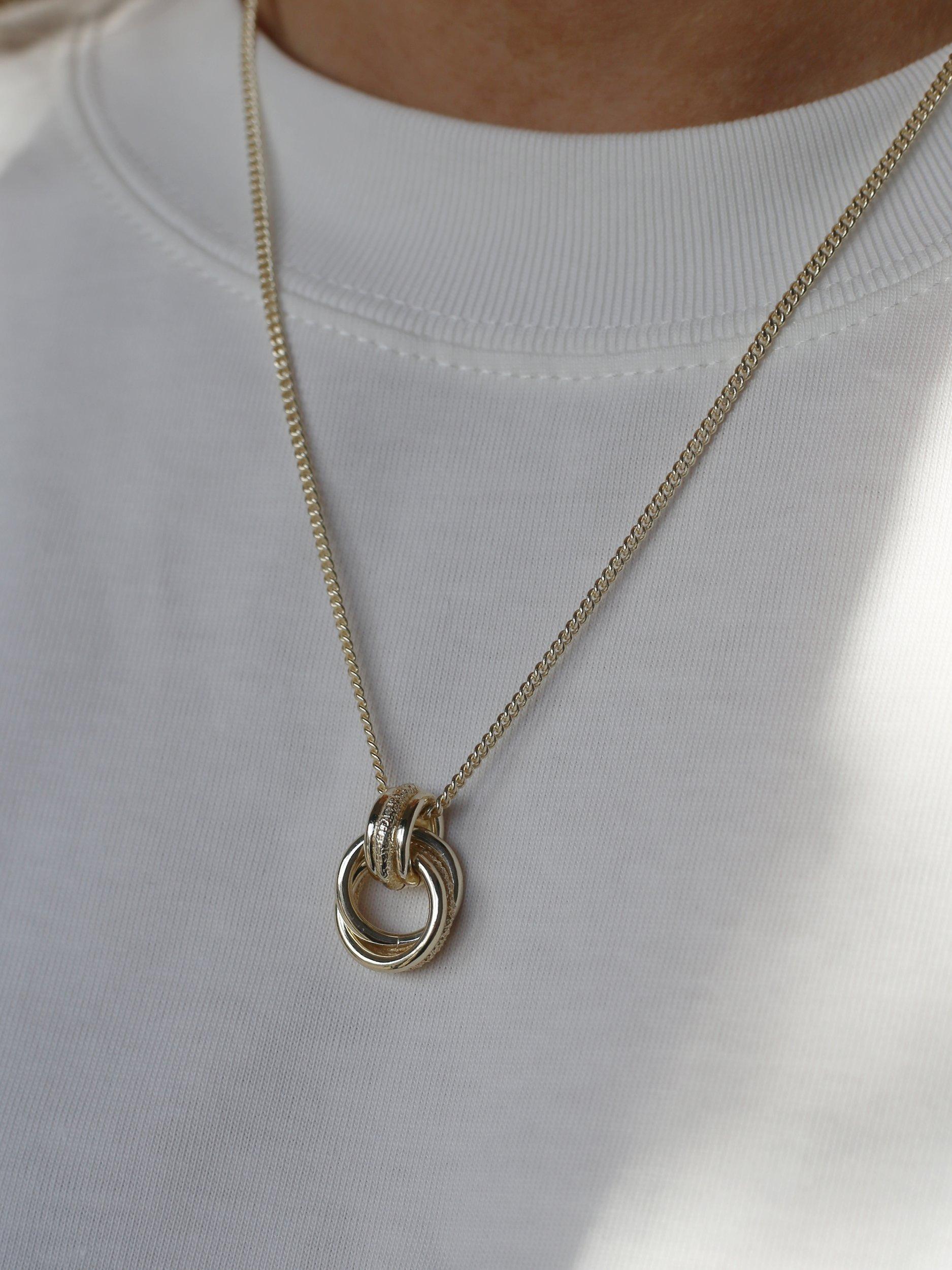 Tutti gold pendant necklace interlocking design 2.3cm, imported from the UK